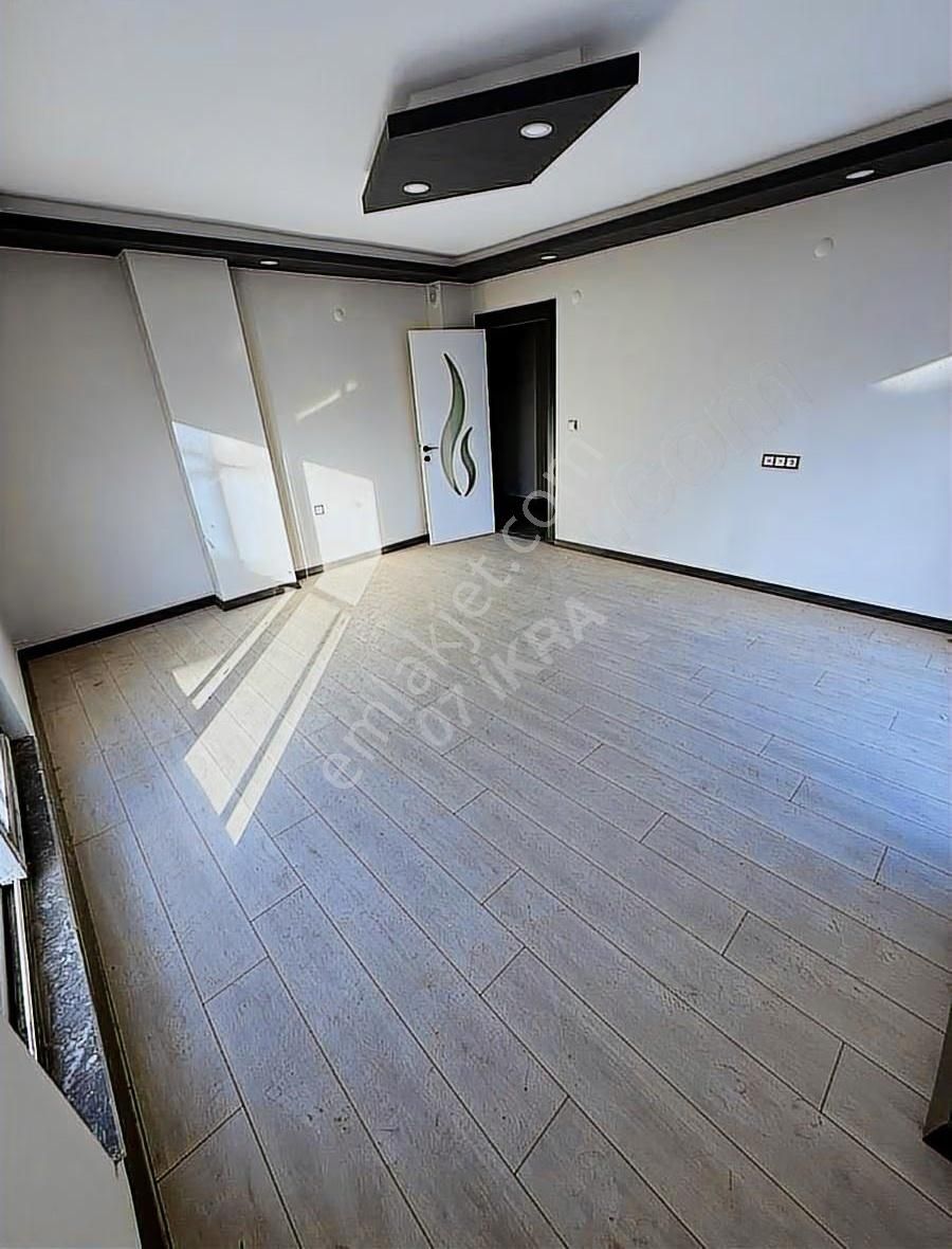 Varsak Karsiyakada Firsat 3+1 Havuzlu Sıfır Daire