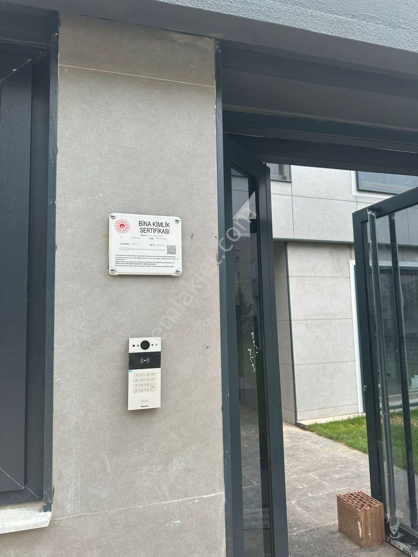 Lara Güzelobada Denize Ve Caddeye 200 Metre Mesafede Ultra Lüks Akıllı Ev - Görsel 32