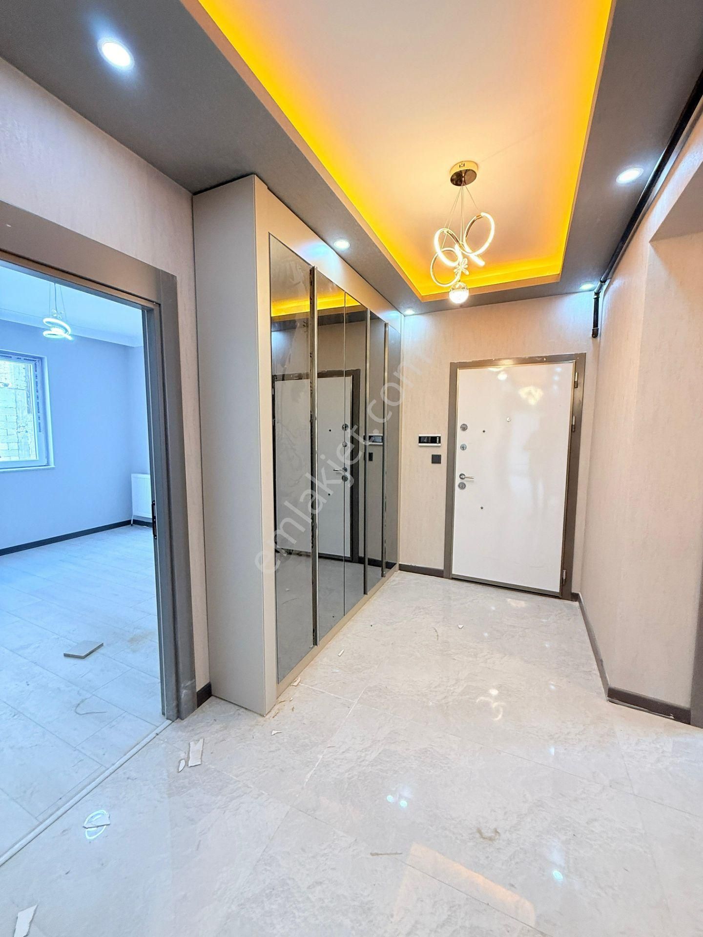 Yıldız'dan M.kemal'de Çok Geniş Ultra Lüx İşçilik 135m2 3+1 - Görsel 27