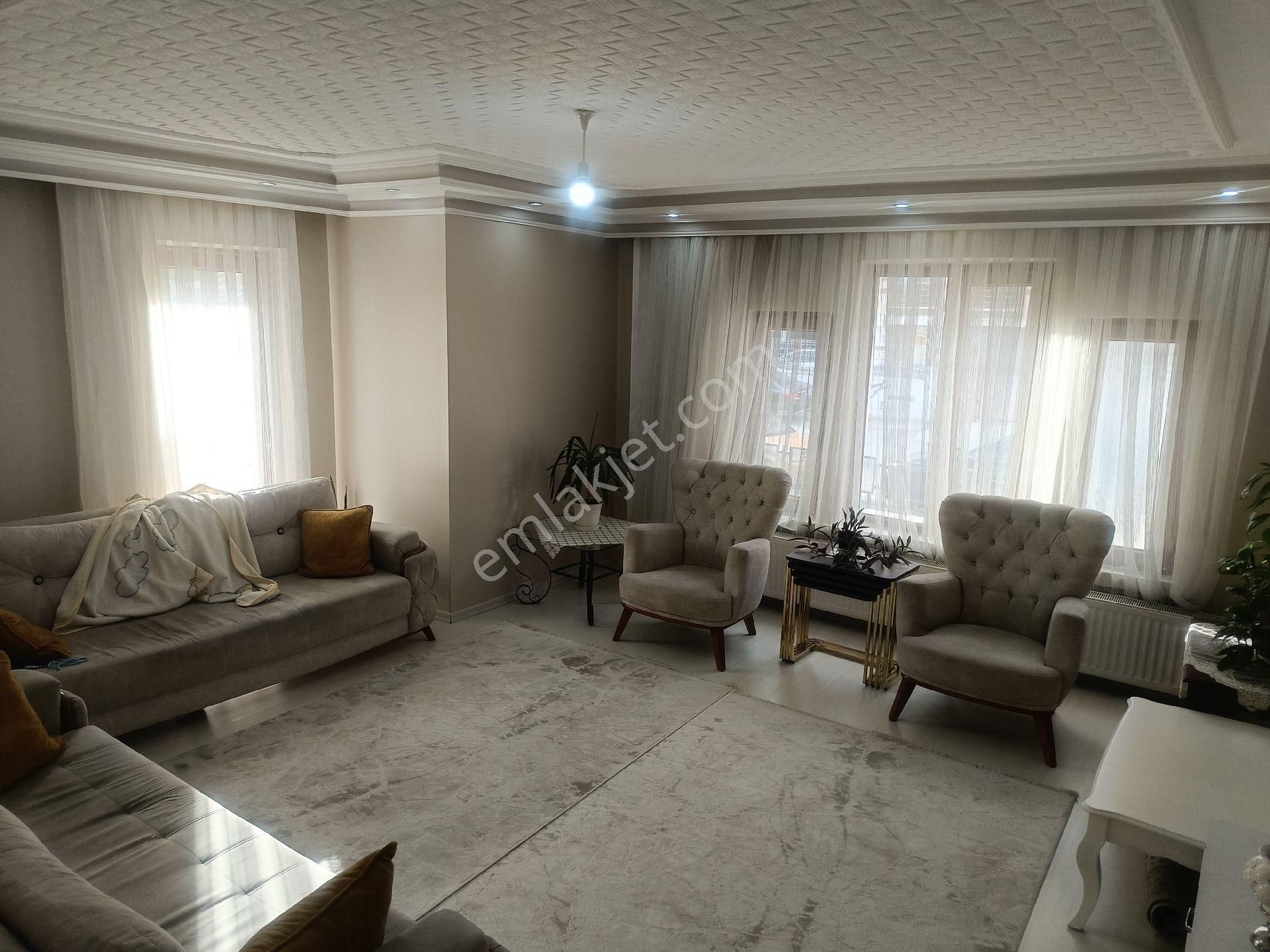 Toprak Emlak'tan Ank Keçiören 19 Mayıs Günsazak Caddesinde 5+1 Dublex Daire