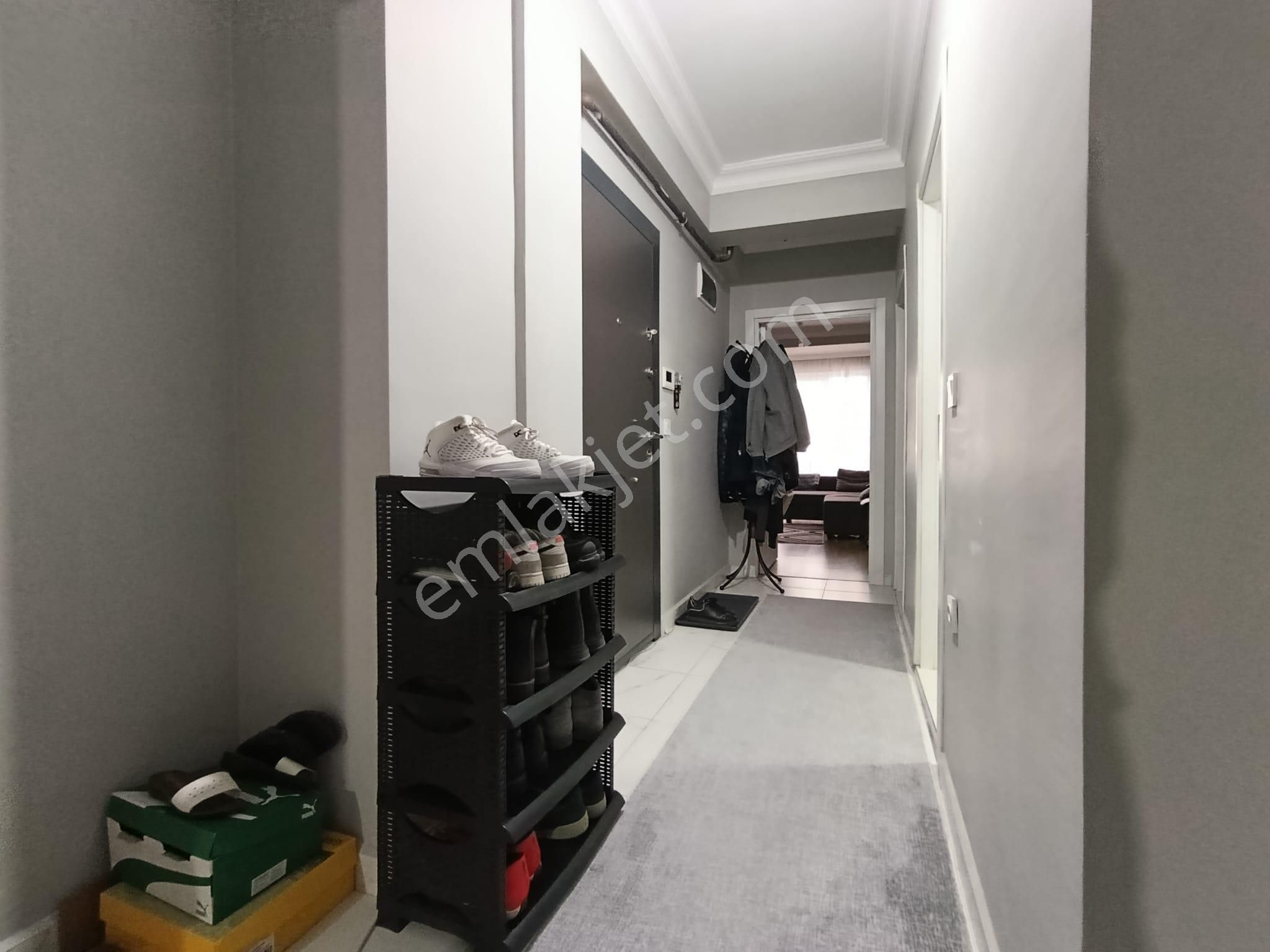 Tülin Caddesinde - Karanlık Odasız - Ön Cephe - Iskanlı - Asansörlü-2+1-80m² - Görsel 15