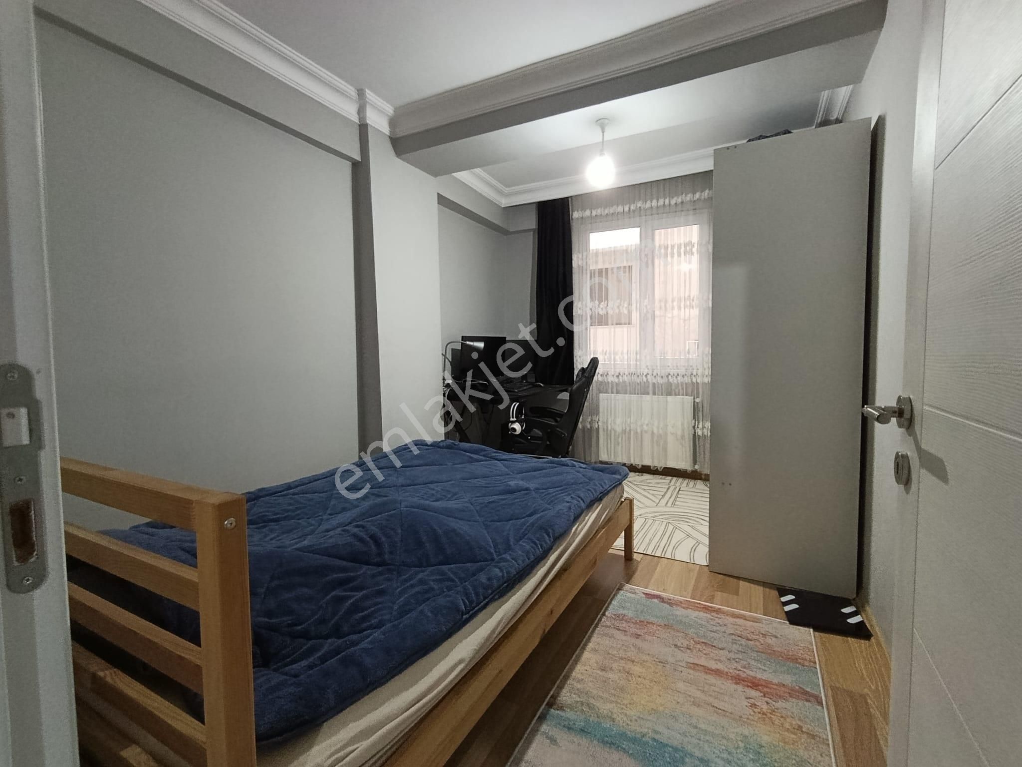 Tülin Caddesinde - Karanlık Odasız - Ön Cephe - Iskanlı - Asansörlü-2+1-80m² - Görsel 11