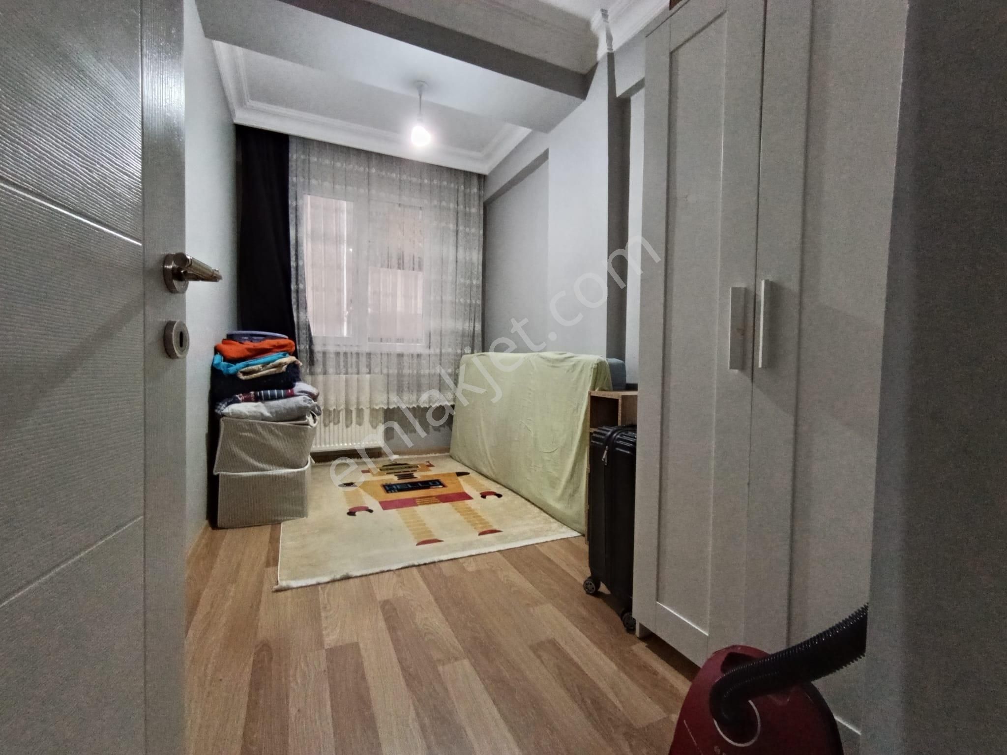 Tülin Caddesinde - Karanlık Odasız - Ön Cephe - Iskanlı - Asansörlü-2+1-80m² - Görsel 7