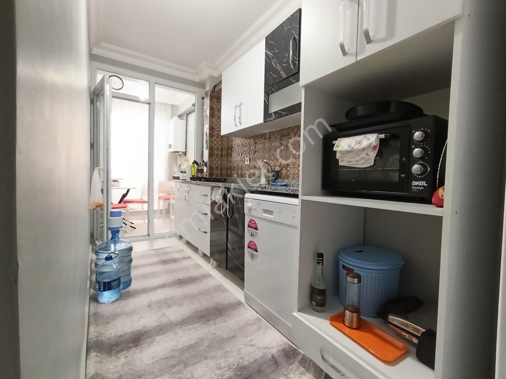 Tülin Caddesinde - Karanlık Odasız - Ön Cephe - Iskanlı - Asansörlü-2+1-80m² - Görsel 30