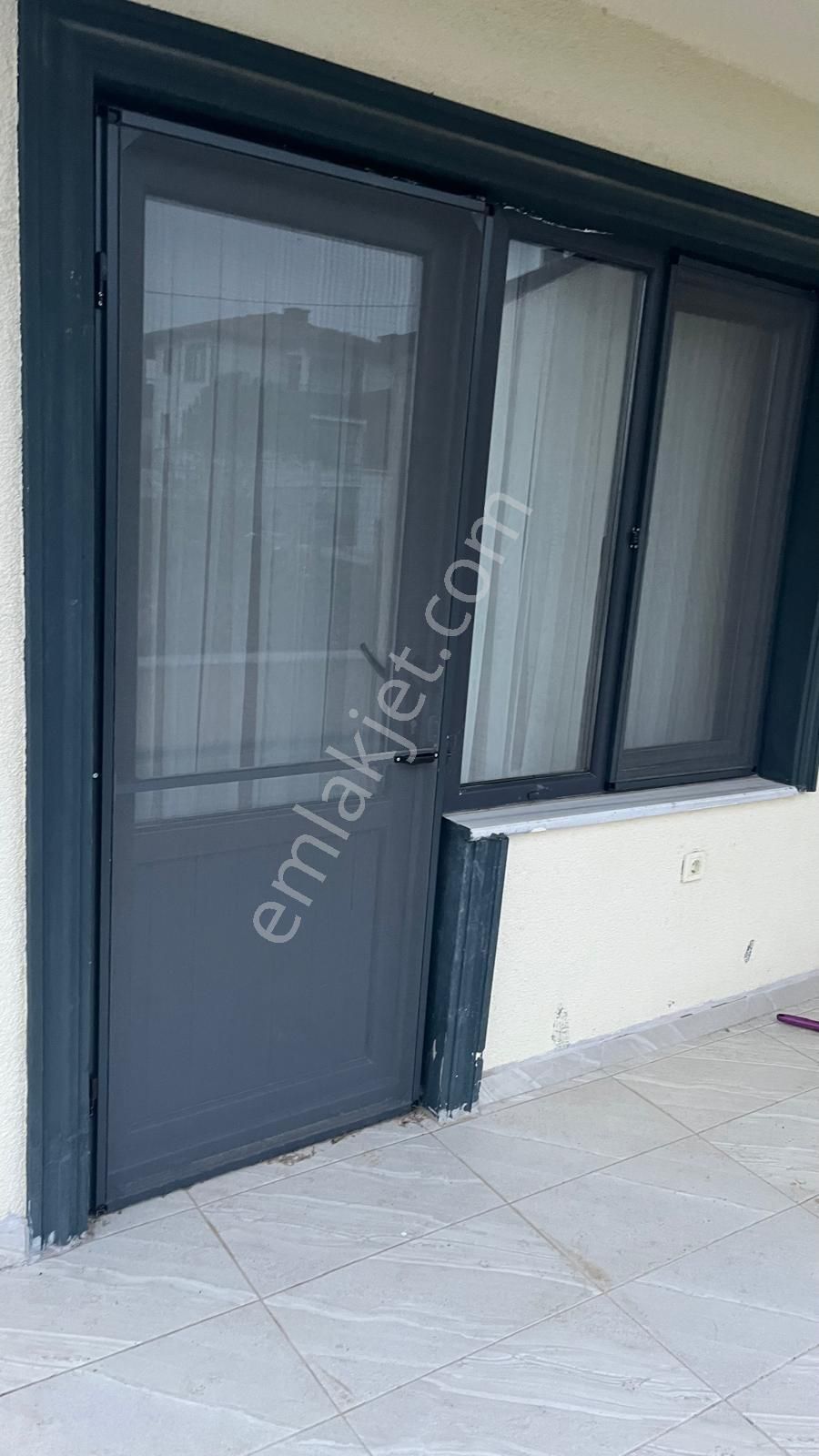 Haydar Emlaktan Yenicede 179 M2 Arsa İçinde Dubleks 3 Yaşında Villa - Görsel 23