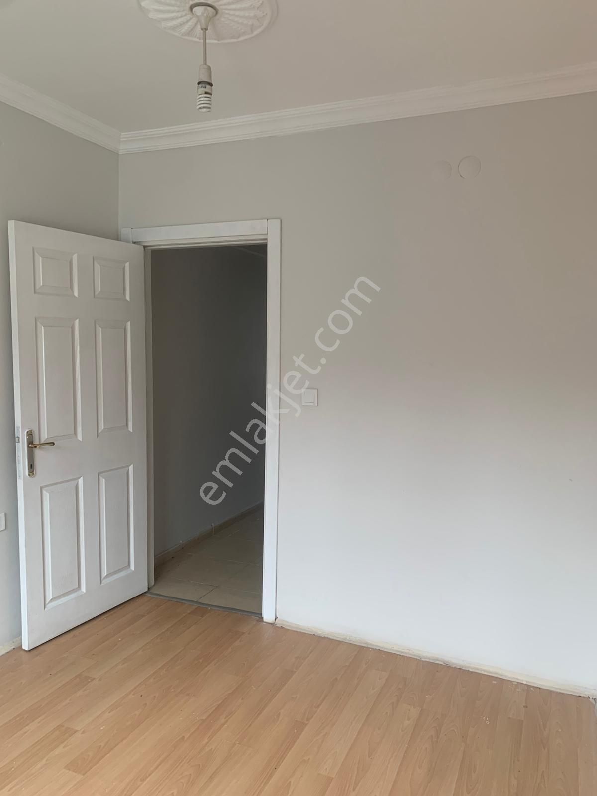 Sütlüce Mah. Cuma Pazarına Yakın Temiz Daire - Görsel 3