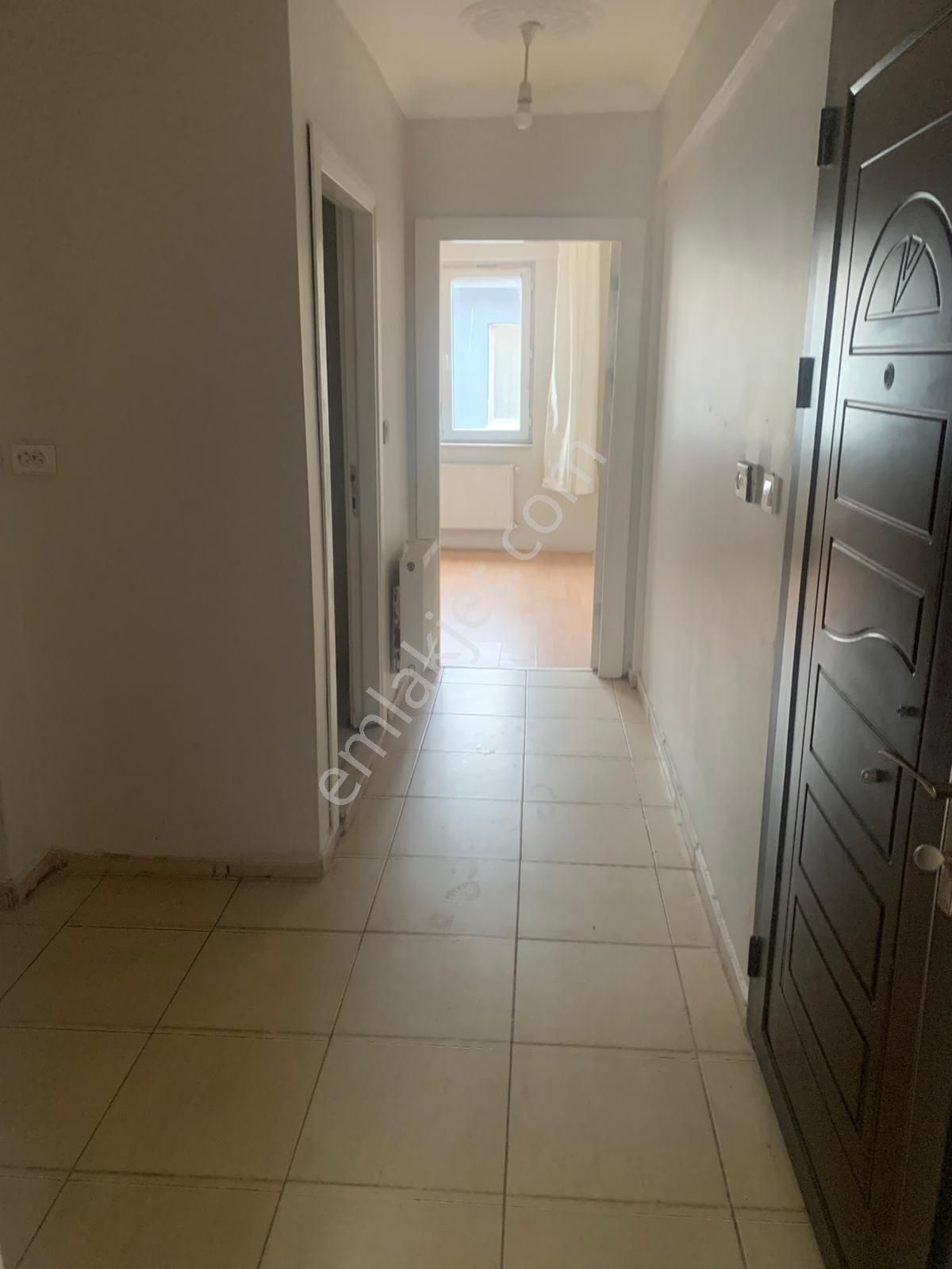 Sütlüce Mah. Cuma Pazarına Yakın Temiz Daire - Görsel 11