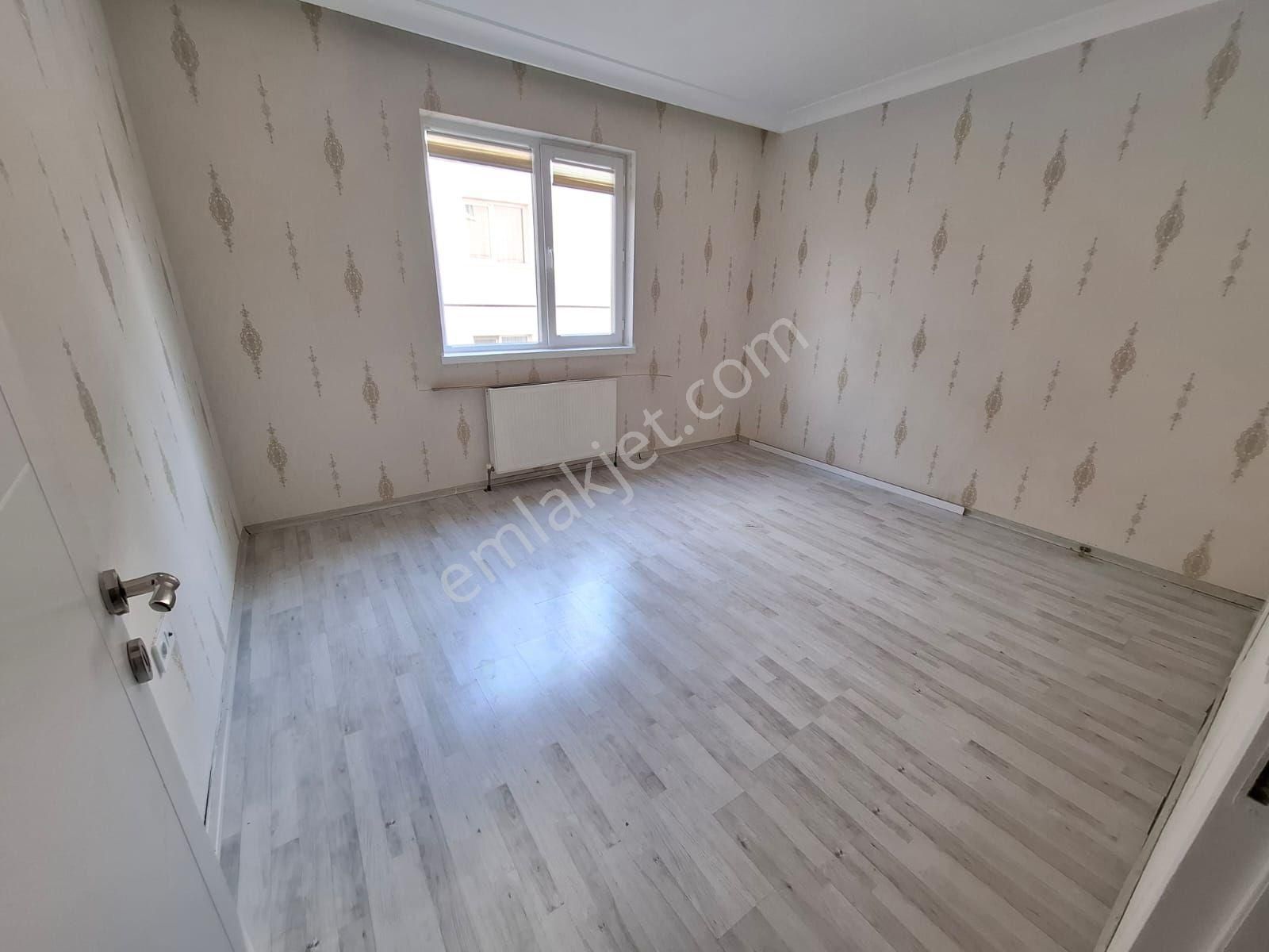 Karapürçek Eyüp Cami Yakınında Asansörlü 1.kat 3+1 Kombi Vestiyer Duşakabin D.kagıt Full Yapılı - Görsel 9