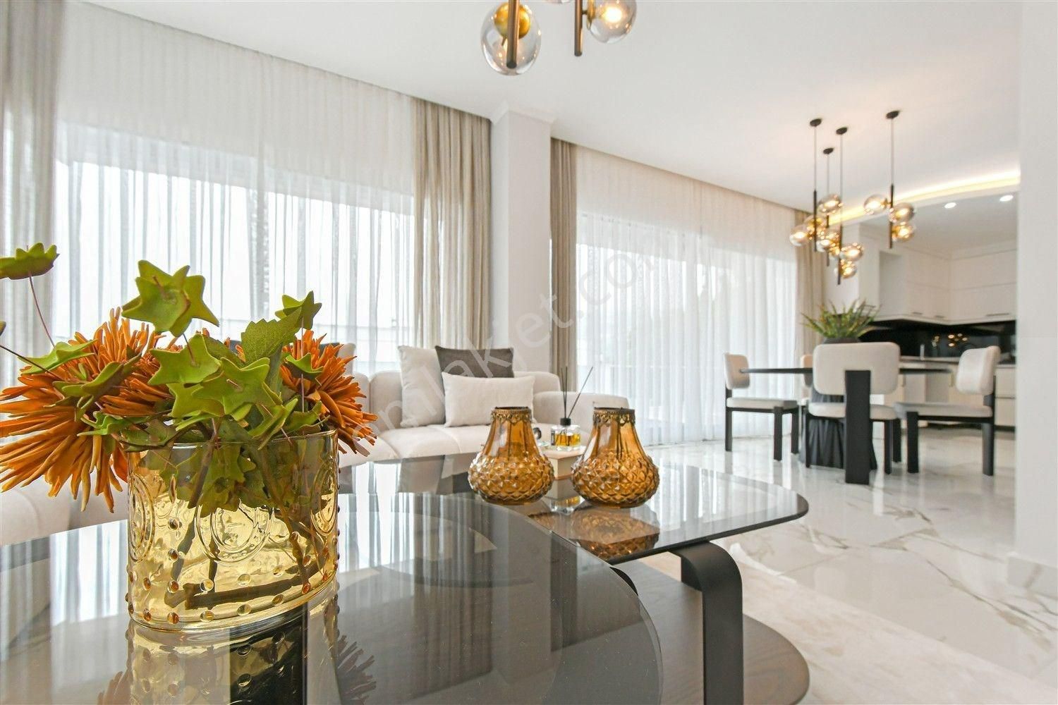 Alanya Bektaş’ta Panoramik Manzaralı 3+1 Lüks Daire - Görsel 9