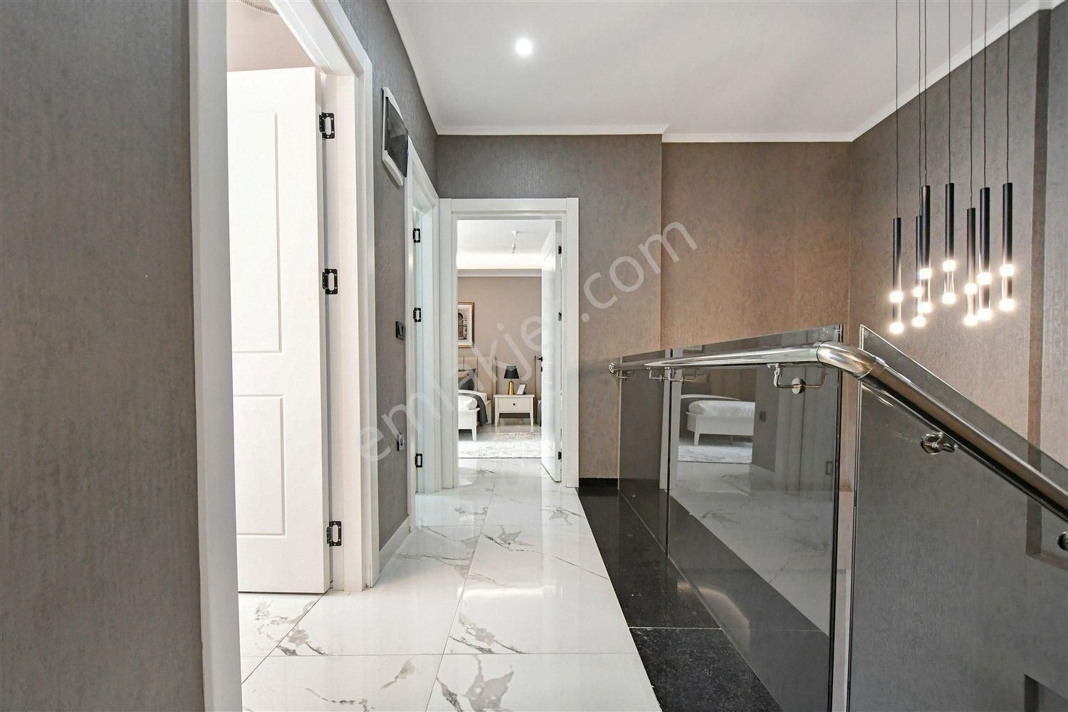 Alanya Bektaş’ta Panoramik Manzaralı 3+1 Lüks Daire - Görsel 15