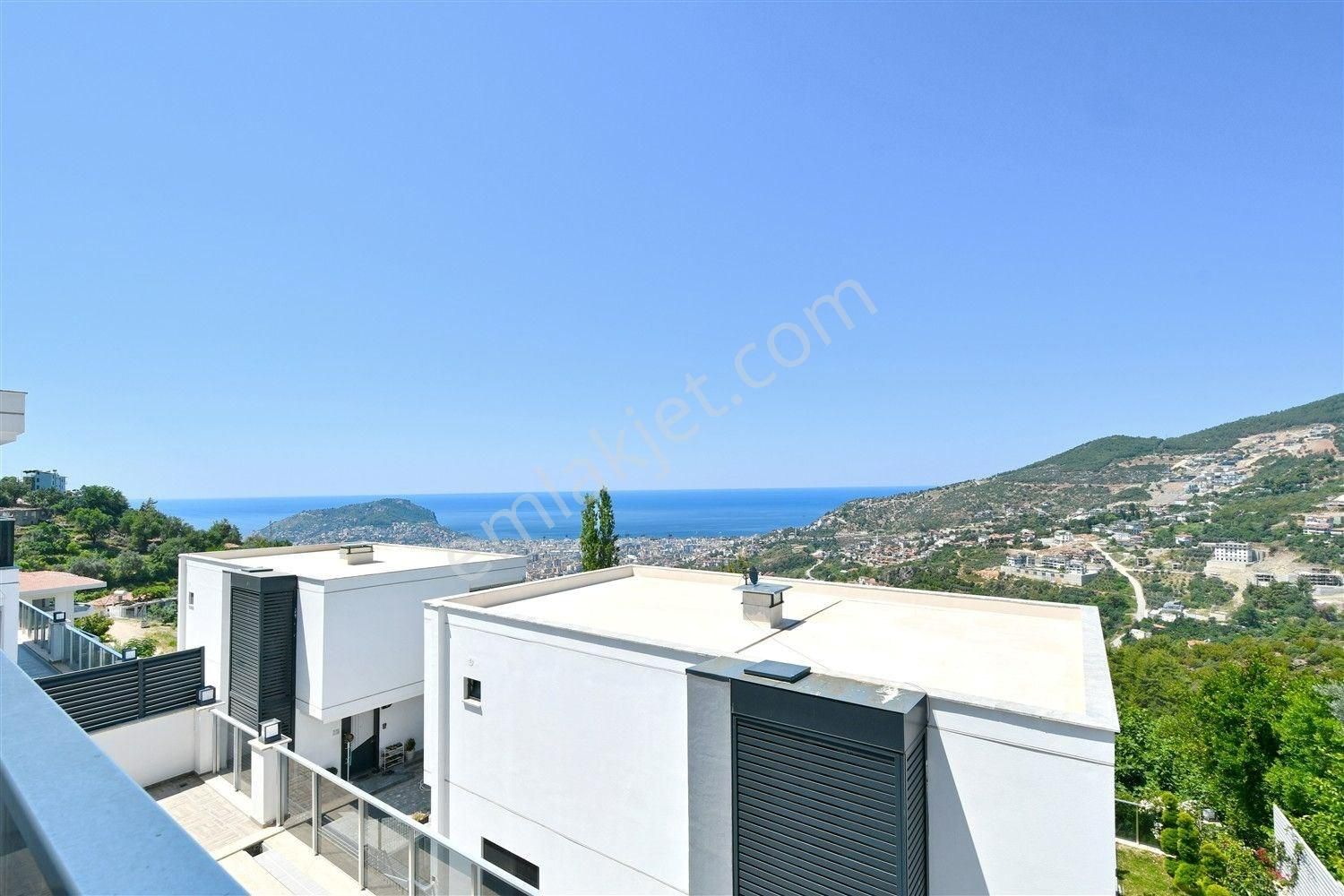 Alanya Bektaş’ta Panoramik Manzaralı 3+1 Lüks Daire - Görsel 3