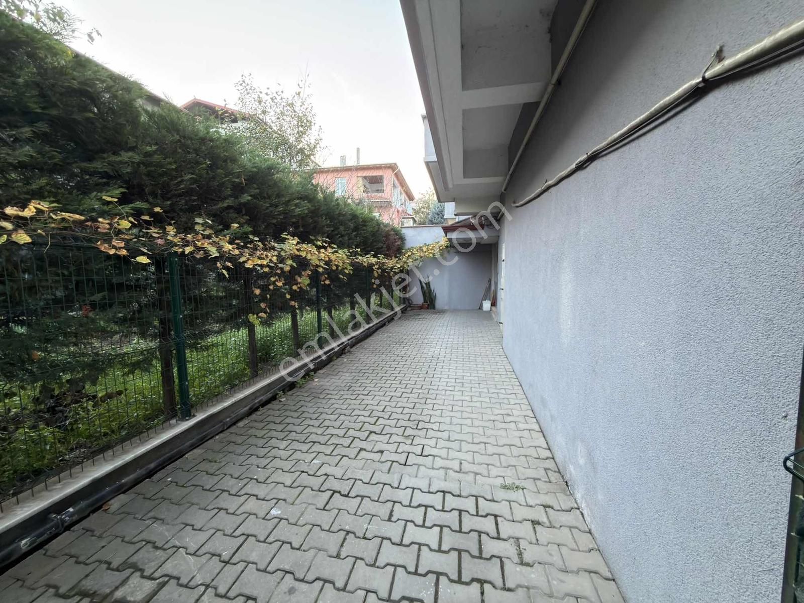 Tapu54 | Adapazarı Maltepe Mah. Cadde Üzeri 3+1 Kiralık Daire - Görsel 2