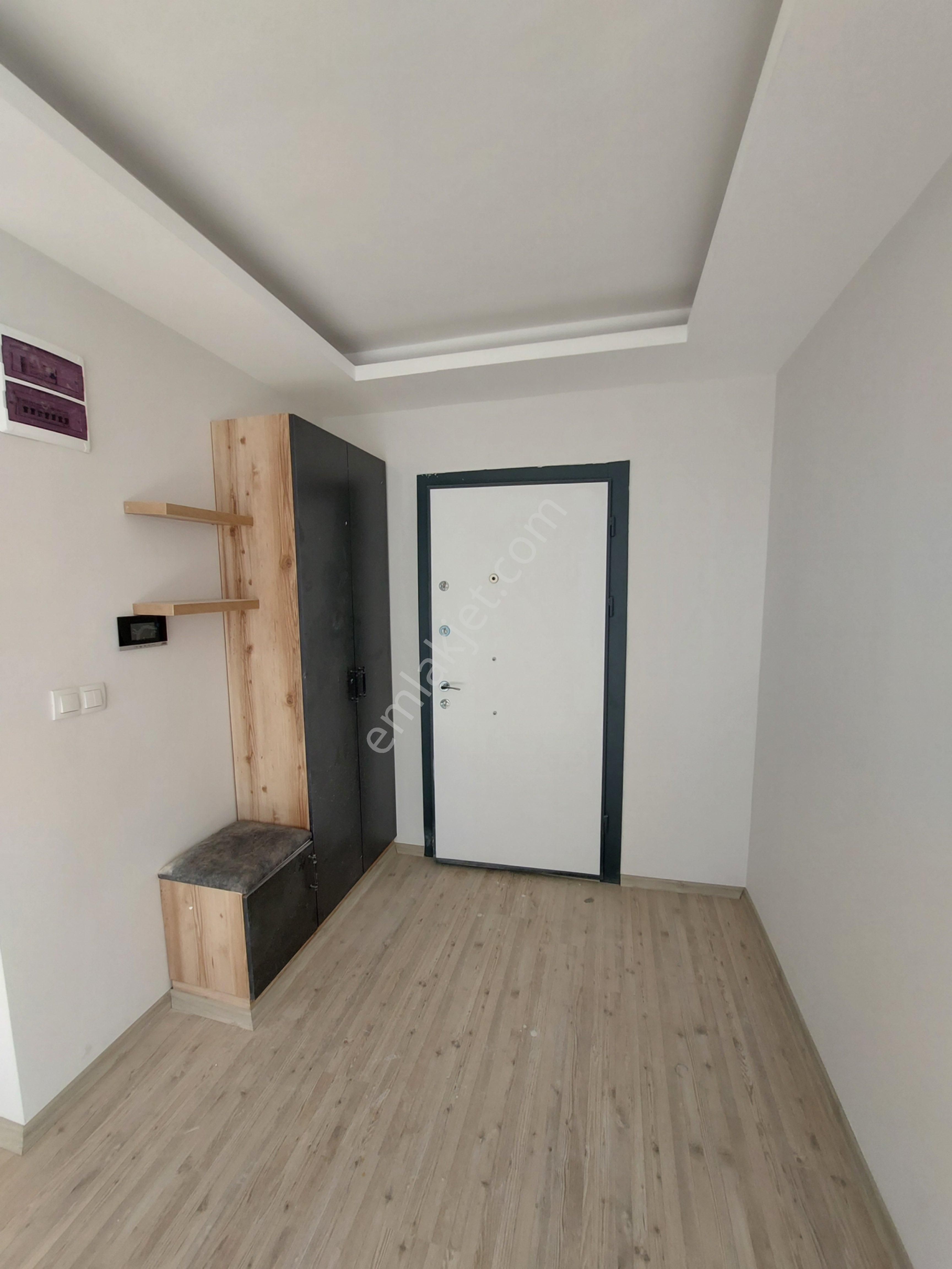 #stad Yakını Hasarsız 3 Cepheli Geniş Satılık 1+1 Daire - Görsel 2