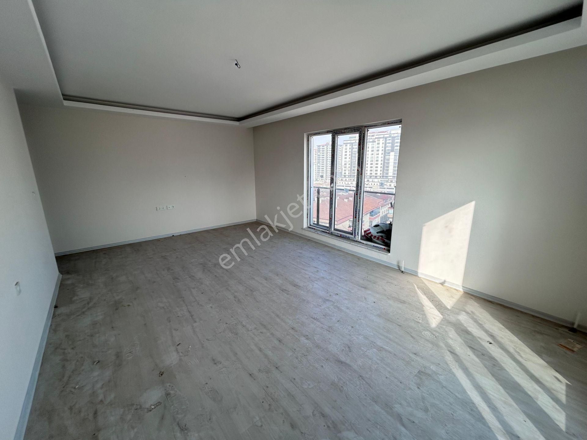 Lider Emlak'tan Güneşevlerde 8. Katta 3+1 Satılık Daire - Görsel 23