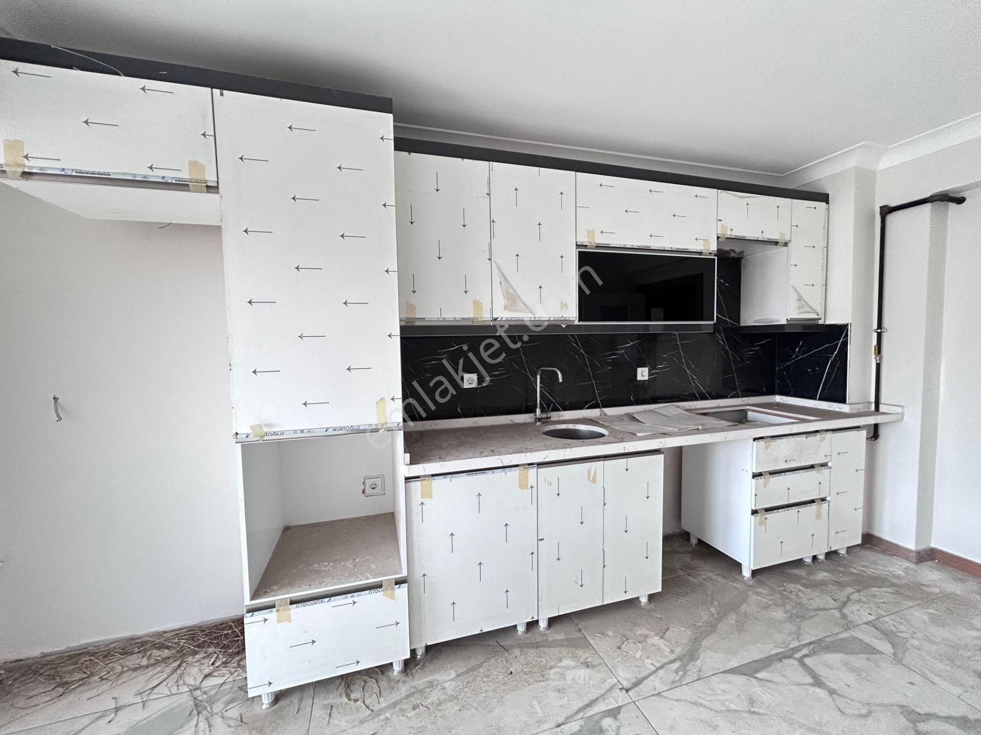 Lider Emlak'tan Güneşevlerde 8. Katta 3+1 Satılık Daire - Görsel 3