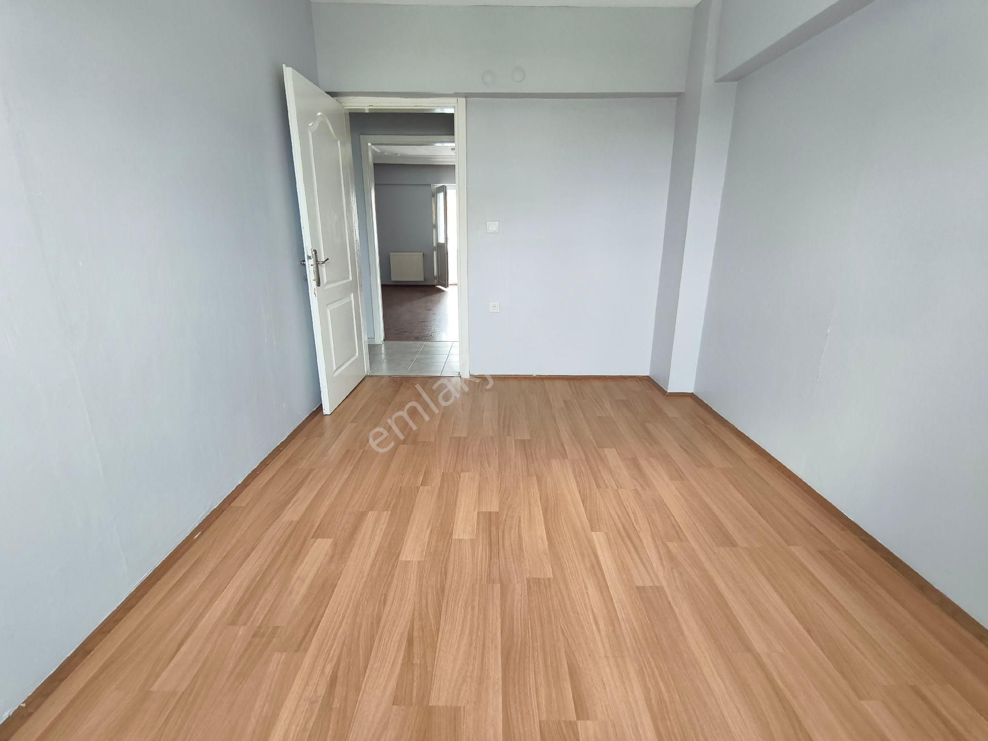 Pera'dan Sultandere 75.yıl Mahallesi Kiralık 3+1 Bakımlı Daire - Görsel 23