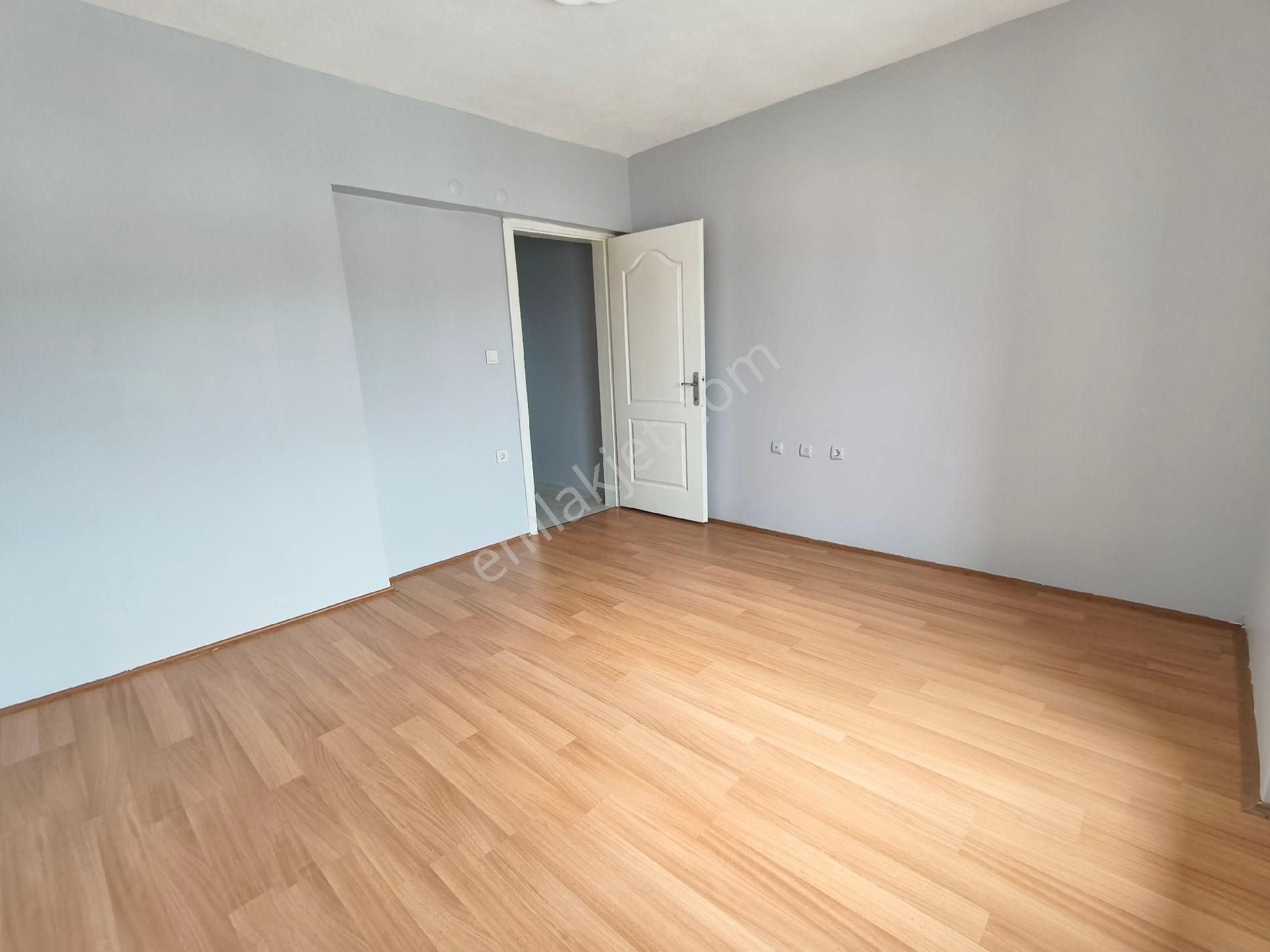 Pera'dan Sultandere 75.yıl Mahallesi Kiralık 3+1 Bakımlı Daire - Görsel 34