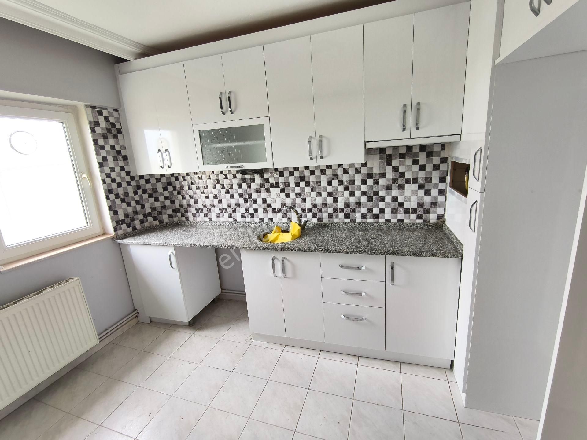 Pera'dan Sultandere 75.yıl Mahallesi Kiralık 3+1 Bakımlı Daire - Görsel 17