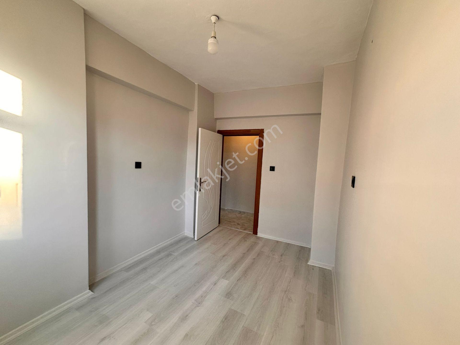 Mevlana Halit Mahallesi Polis Okulu Arka Tarafında Full Bakımlı Kooperatif 3+1 Satılık Daire - Görsel 12