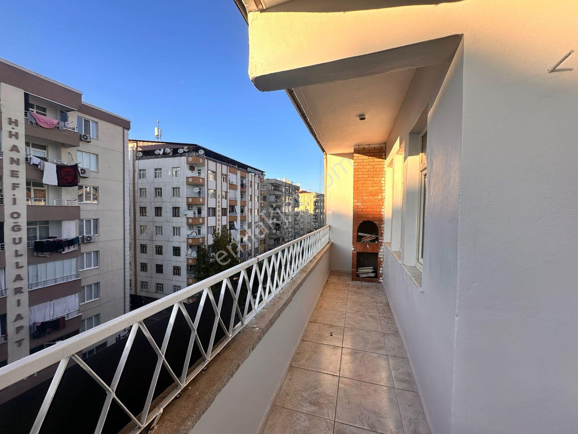 Mevlana Halit Mahallesi Polis Okulu Arka Tarafında Full Bakımlı Kooperatif 3+1 Satılık Daire - Görsel 6