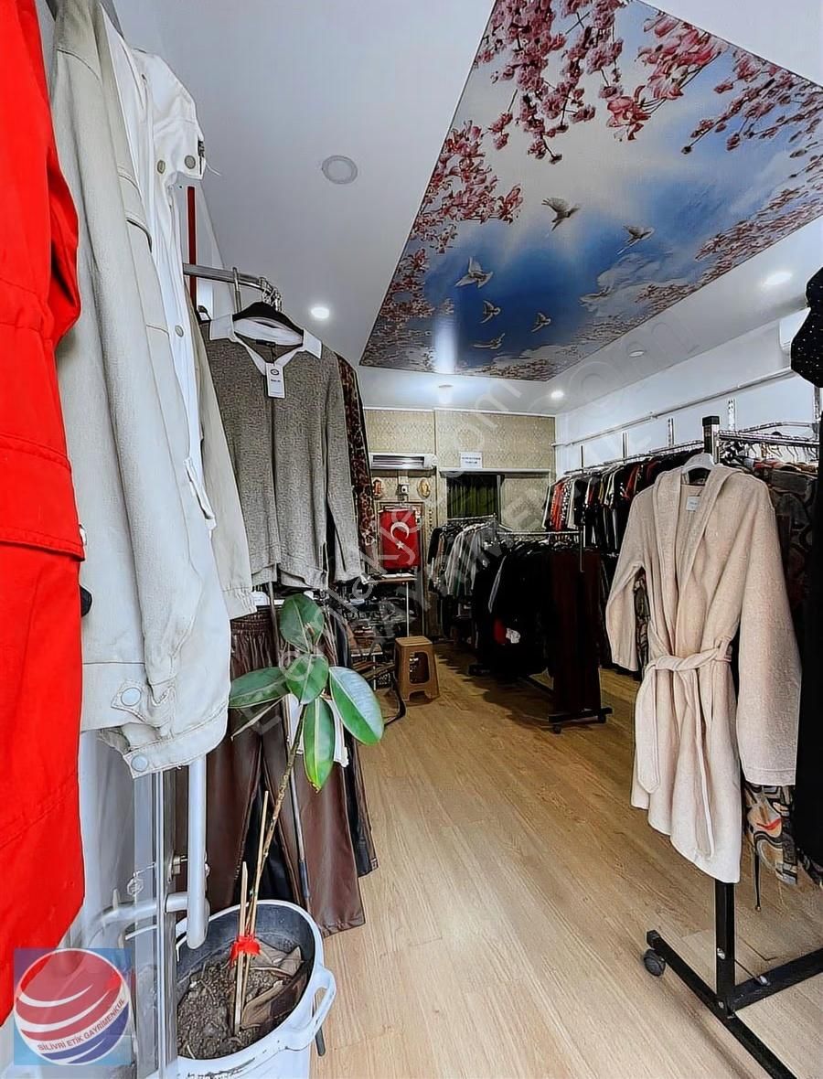Silivri Merkezde Devren Kiralık Bayan Giyim Mağazası - Görsel 12
