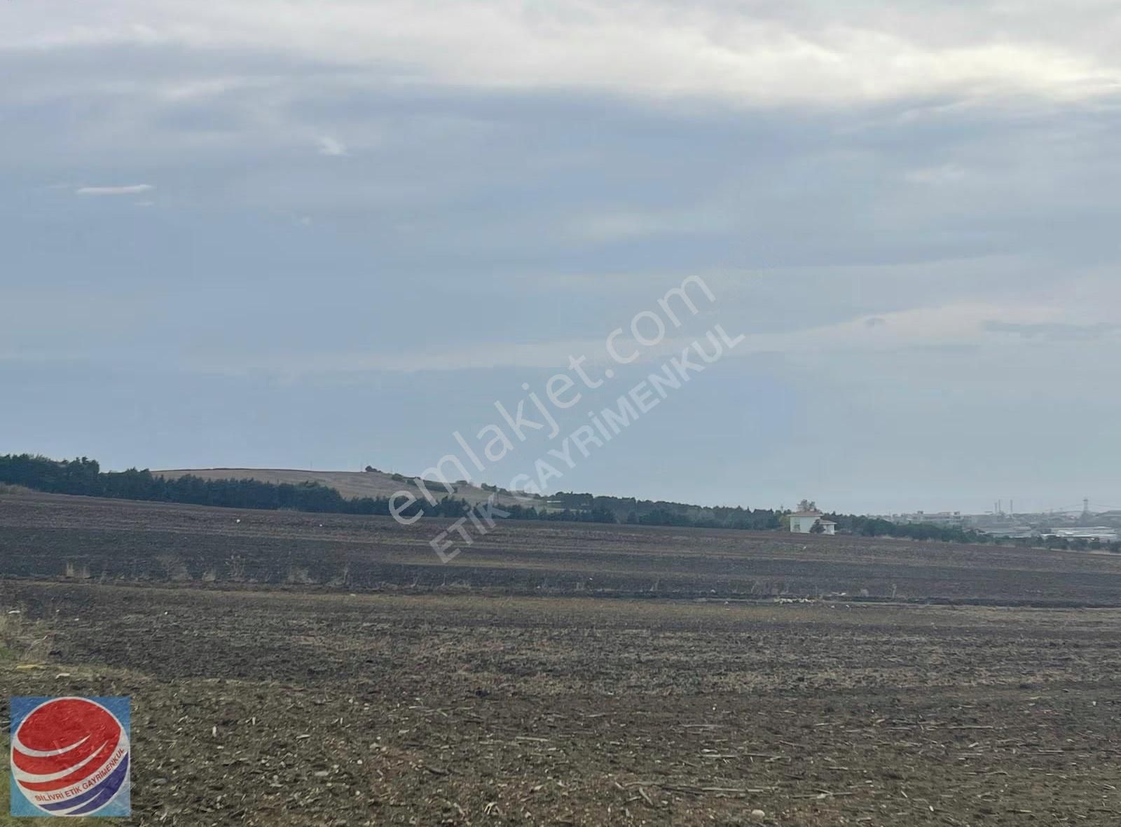 Silivri De Yola Cephe 21 Dönüm Tek Tapu Araziara - Görsel 3
