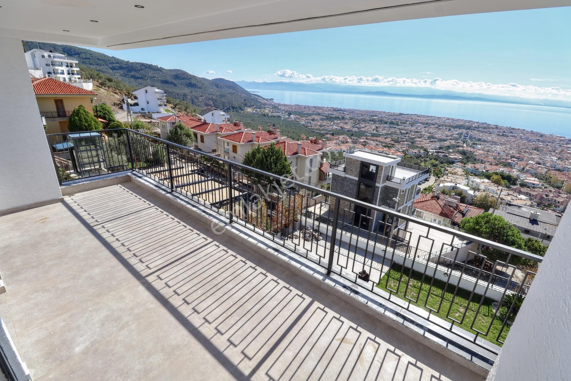 Balıkesir Altınoluk'ta Satılık Asansörlü Ultra Lüks Villa - Görsel 29