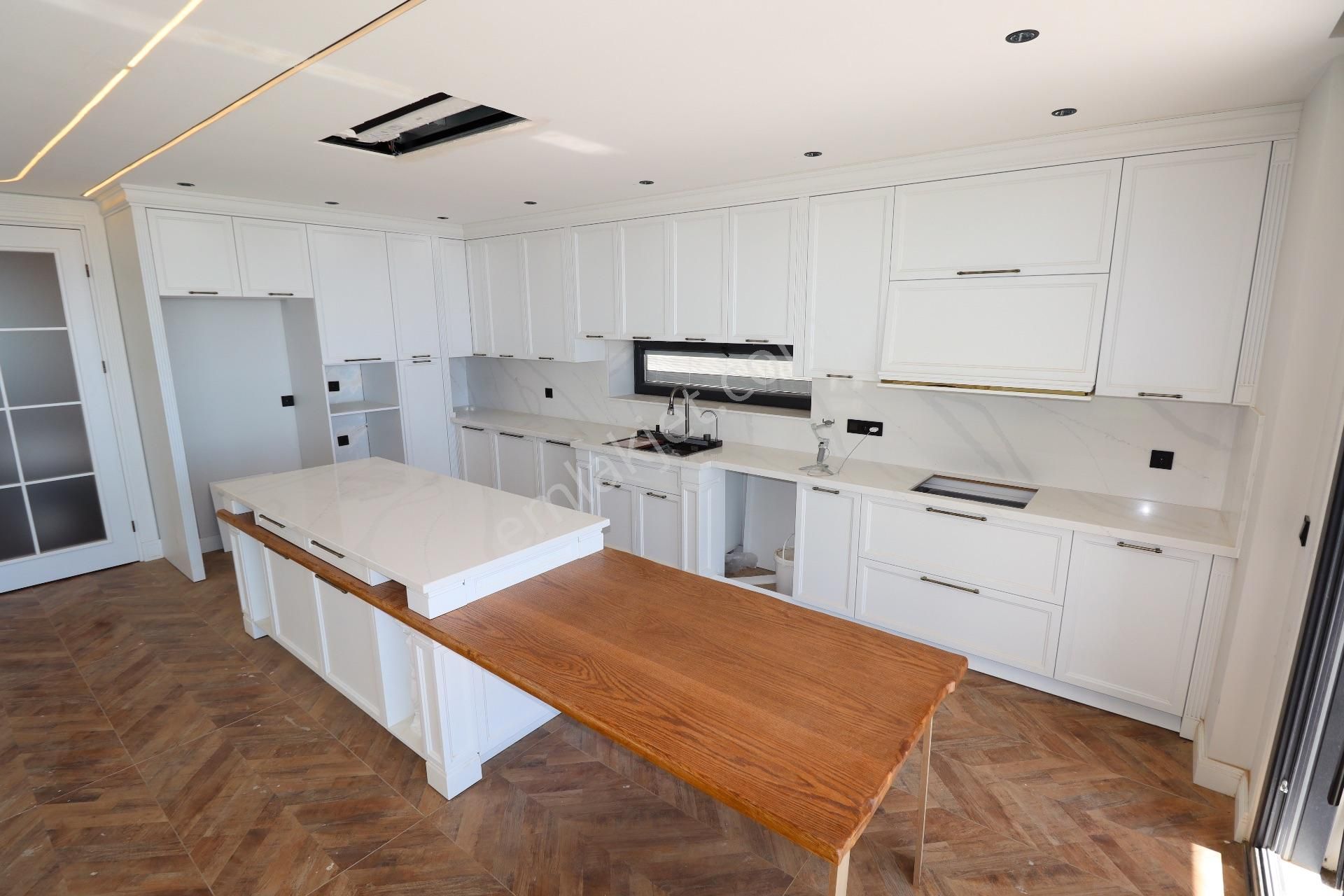 Balıkesir Altınoluk'ta Satılık Asansörlü Ultra Lüks Villa - Görsel 33