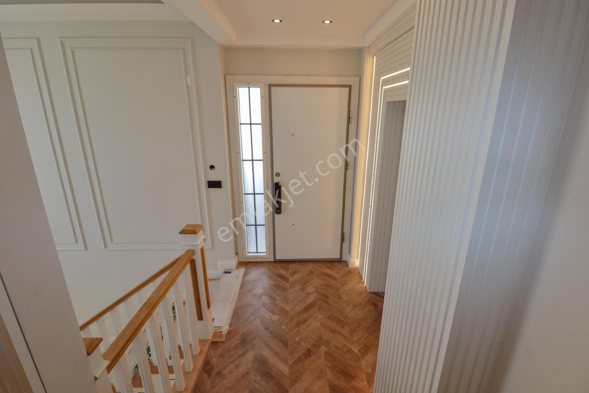 Balıkesir Altınoluk'ta Satılık Asansörlü Ultra Lüks Villa - Görsel 23