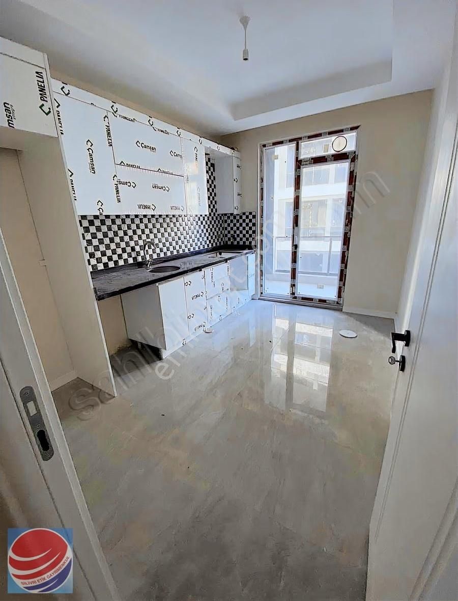 Silivri Mimarsinanda Satılık 2+1 Daireler Site İçinde