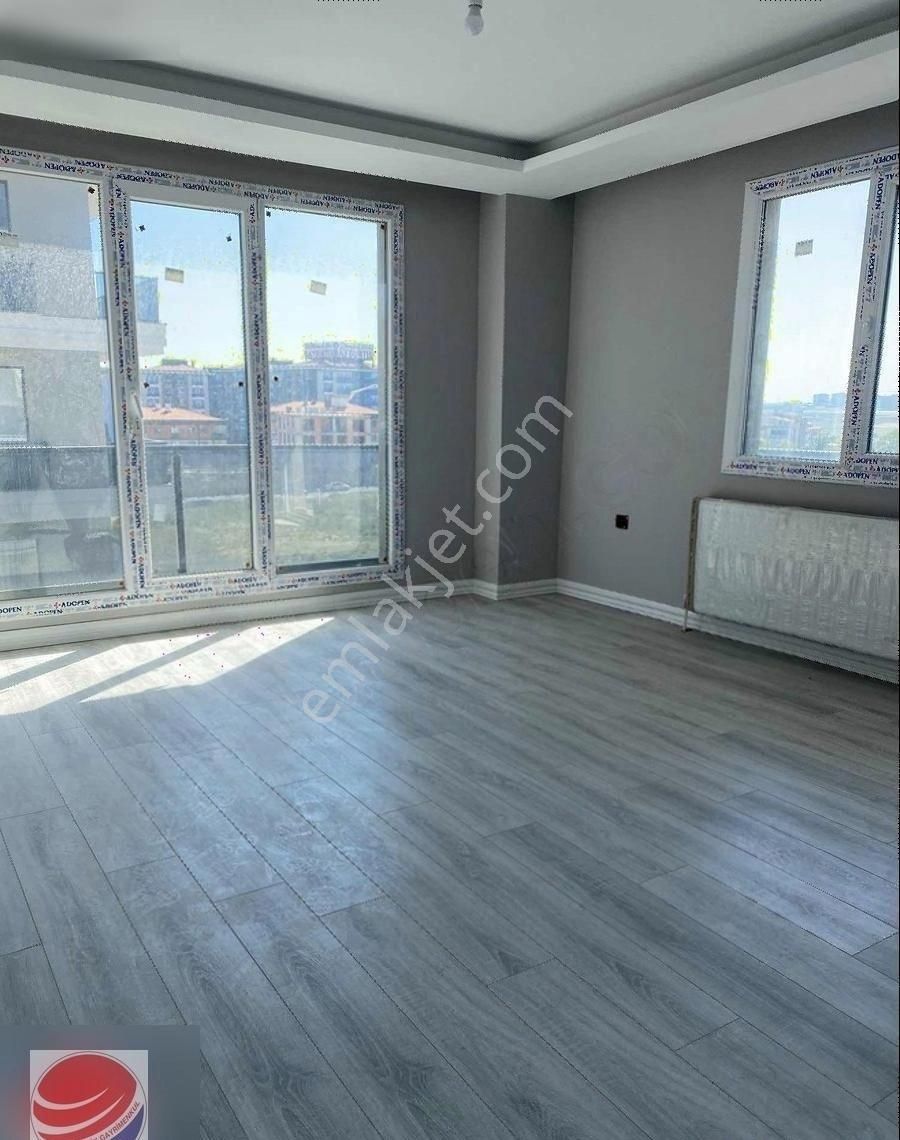 Yeni Mahallede 2+1. Güzel Daıre Satılık - Görsel 3