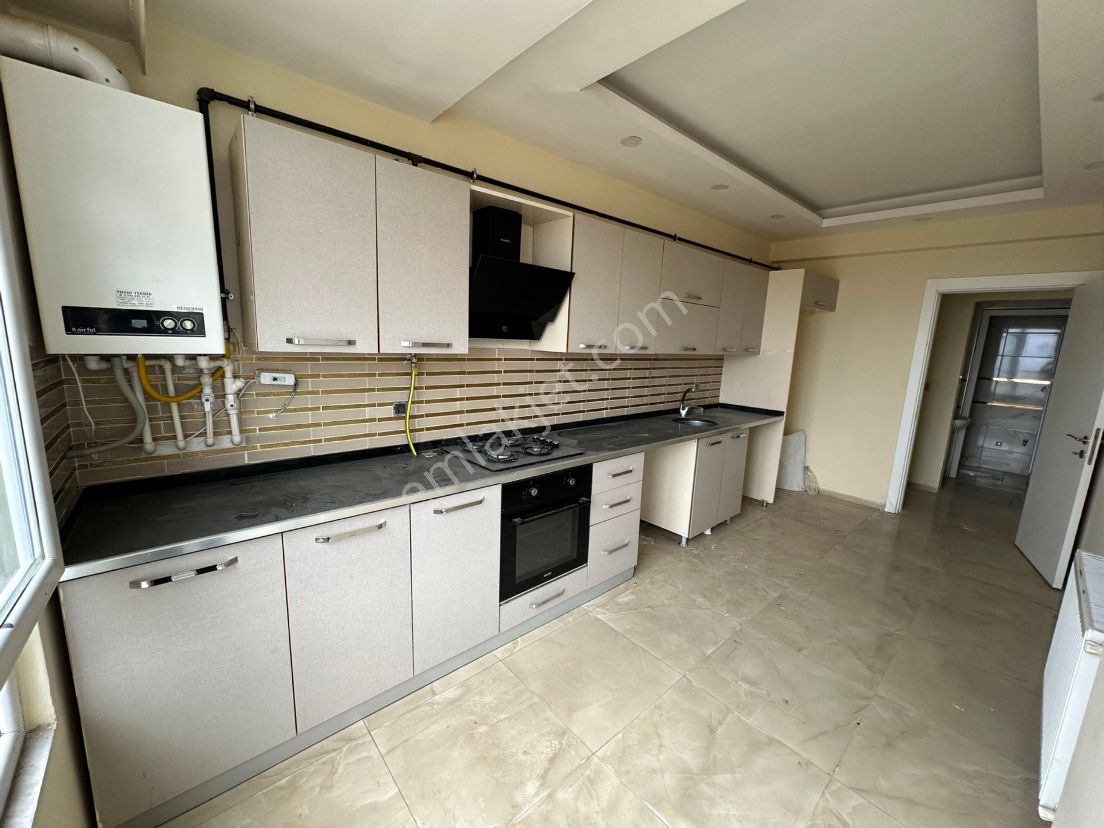 Akev Gayrimenkul'den Karaköprü Doğukentte Son Kat 3+1 Daire