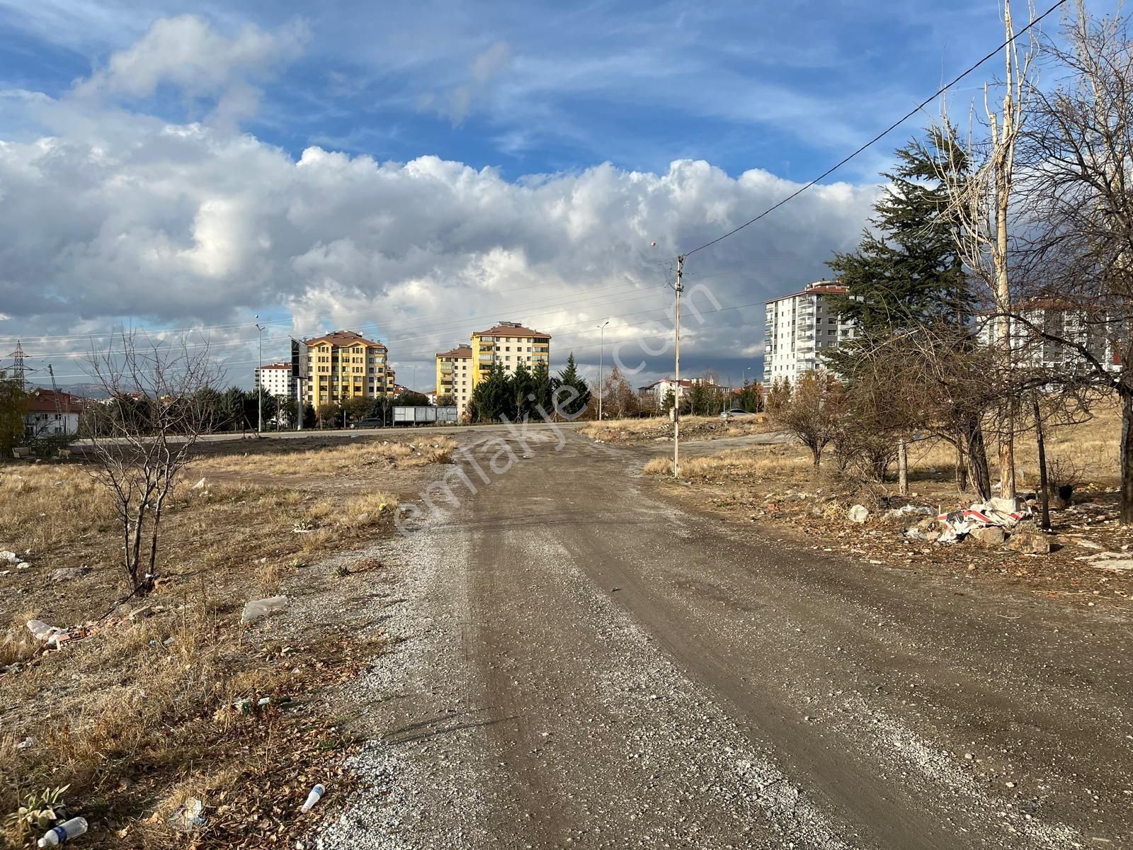 Hastane Yakınında 250m2 İmarlı Yüksek Kat Site Parseli - Görsel 17