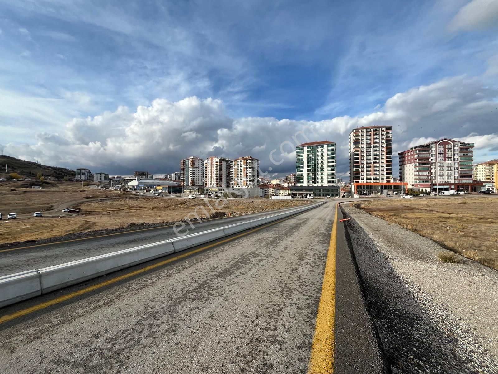 Hastane Yakınında 250m2 İmarlı Yüksek Kat Site Parseli - Görsel 34