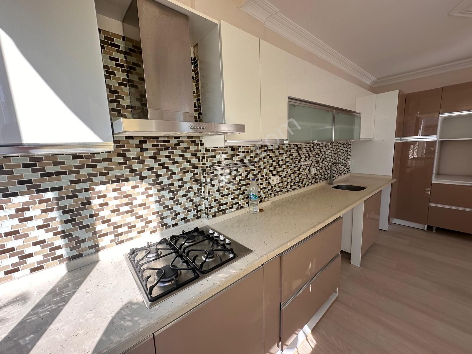 Stop’tan Akarca Merkezi Konumda 3+1 Çatı Dubleks - Görsel 9