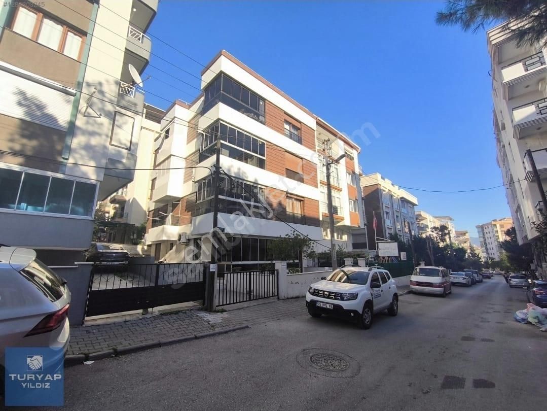 Buca İşcievleri Diçle Mahallesinde 11yıllık//geniş Bahçeli Balkonlu/kiracılı//uçanyola Yakın//daire - Görsel 12