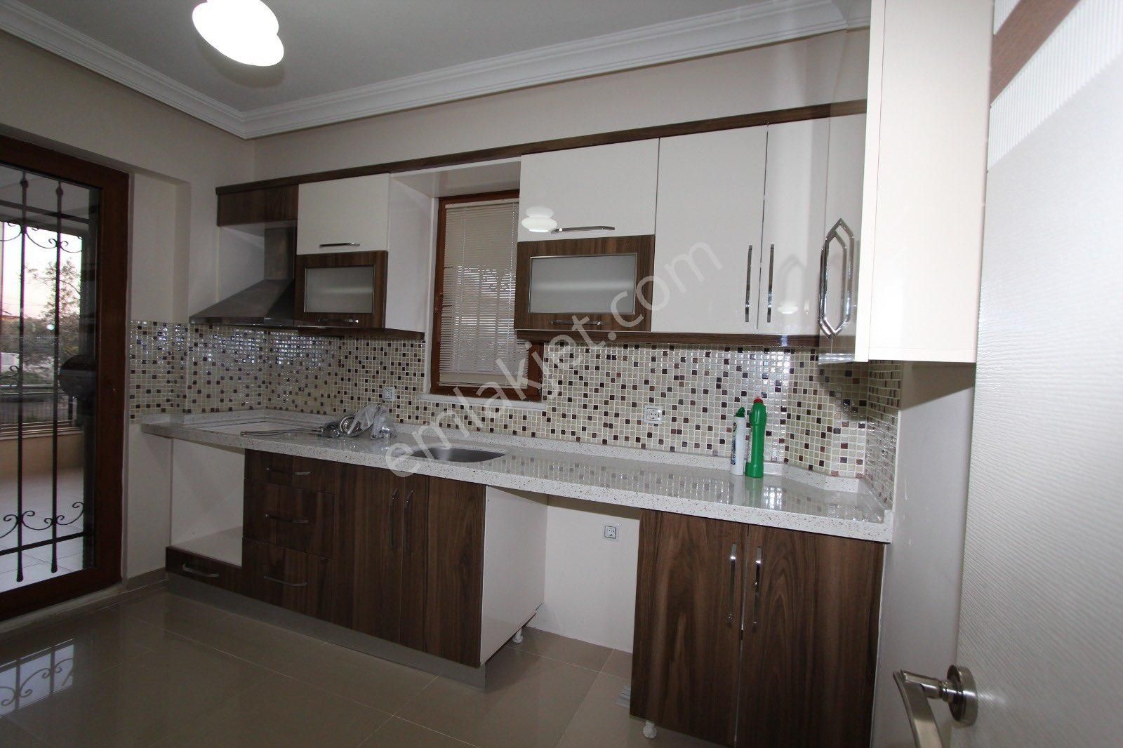 Altınoluk'ta Denize 200 Mt Orta Kat 2+1 Geniş Daire - Görsel 17