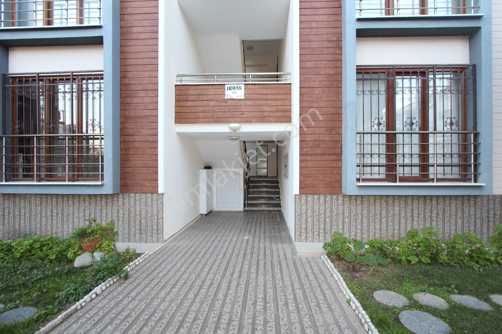 Altınoluk'ta Denize 200 Mt Orta Kat 2+1 Geniş Daire - Görsel 8