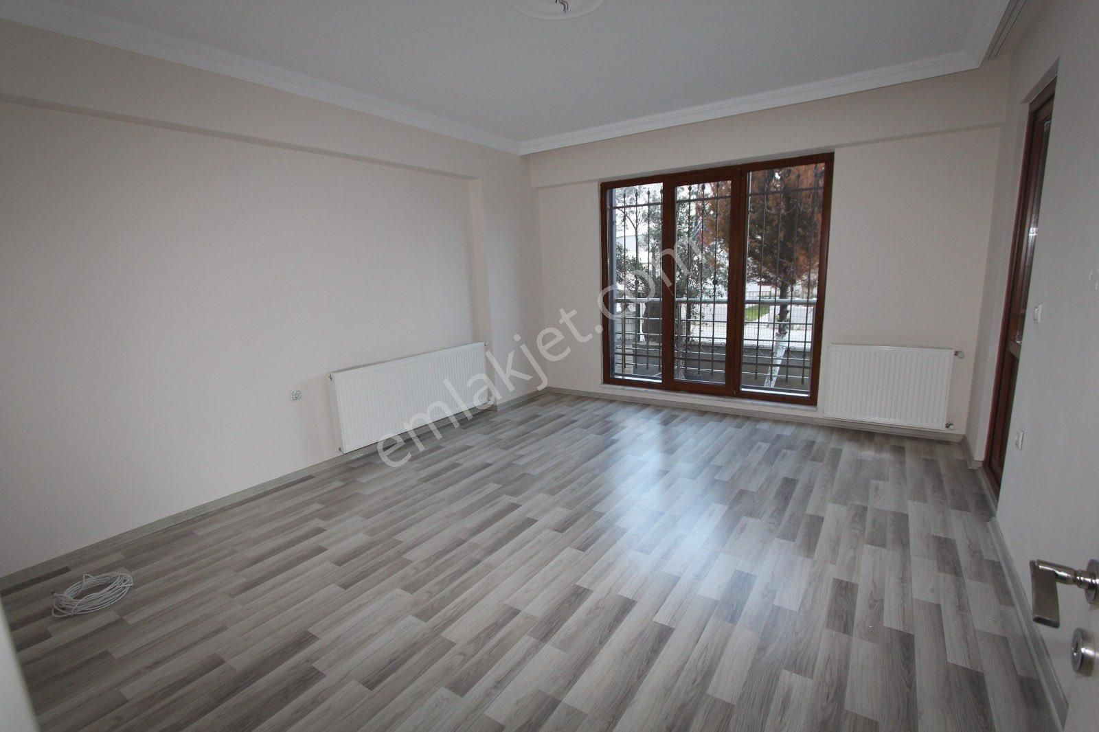 Altınoluk'ta Denize 200 Mt Orta Kat 2+1 Geniş Daire - Görsel 28