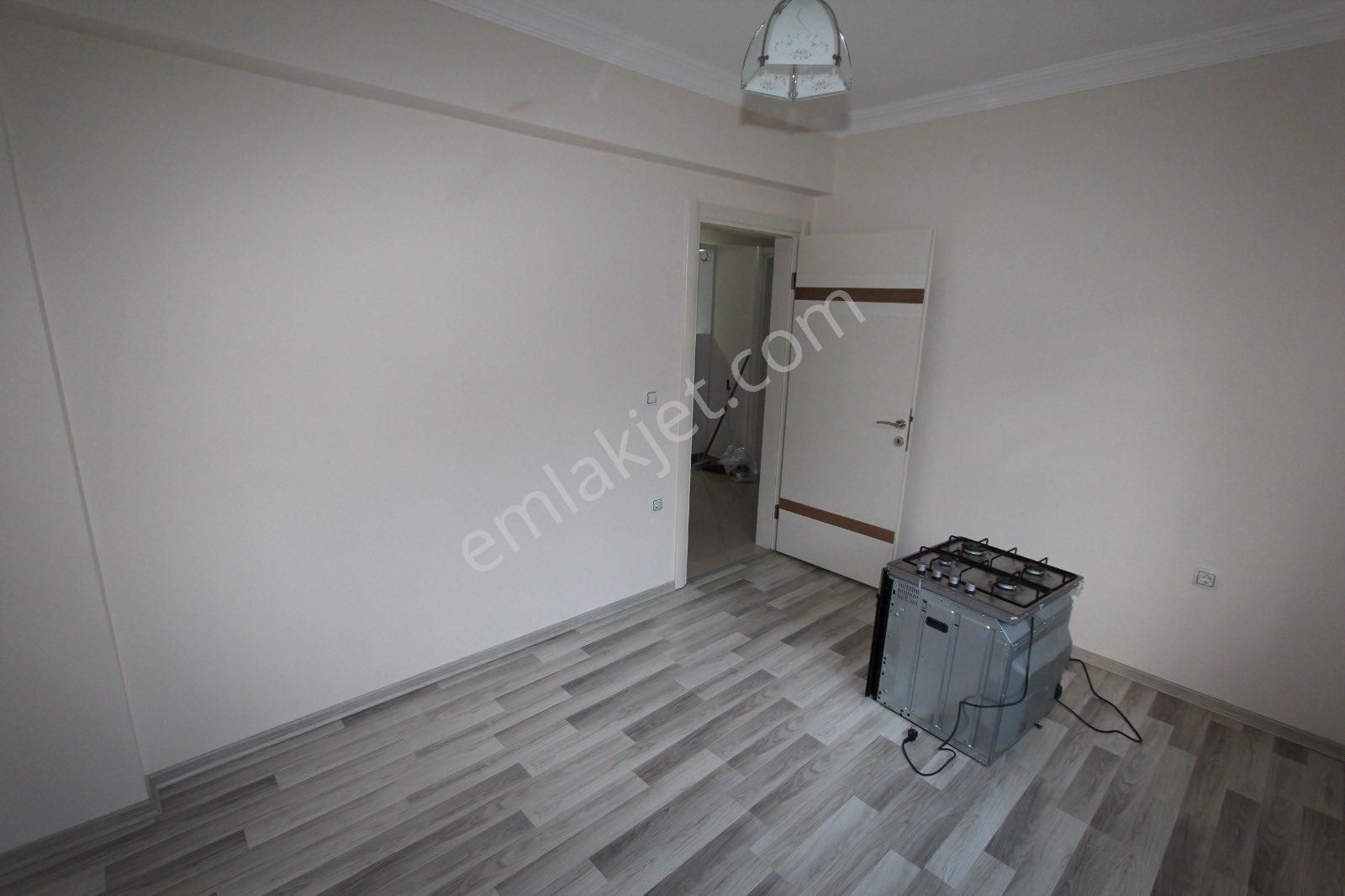 Altınoluk'ta Denize 200 Mt Orta Kat 2+1 Geniş Daire - Görsel 24