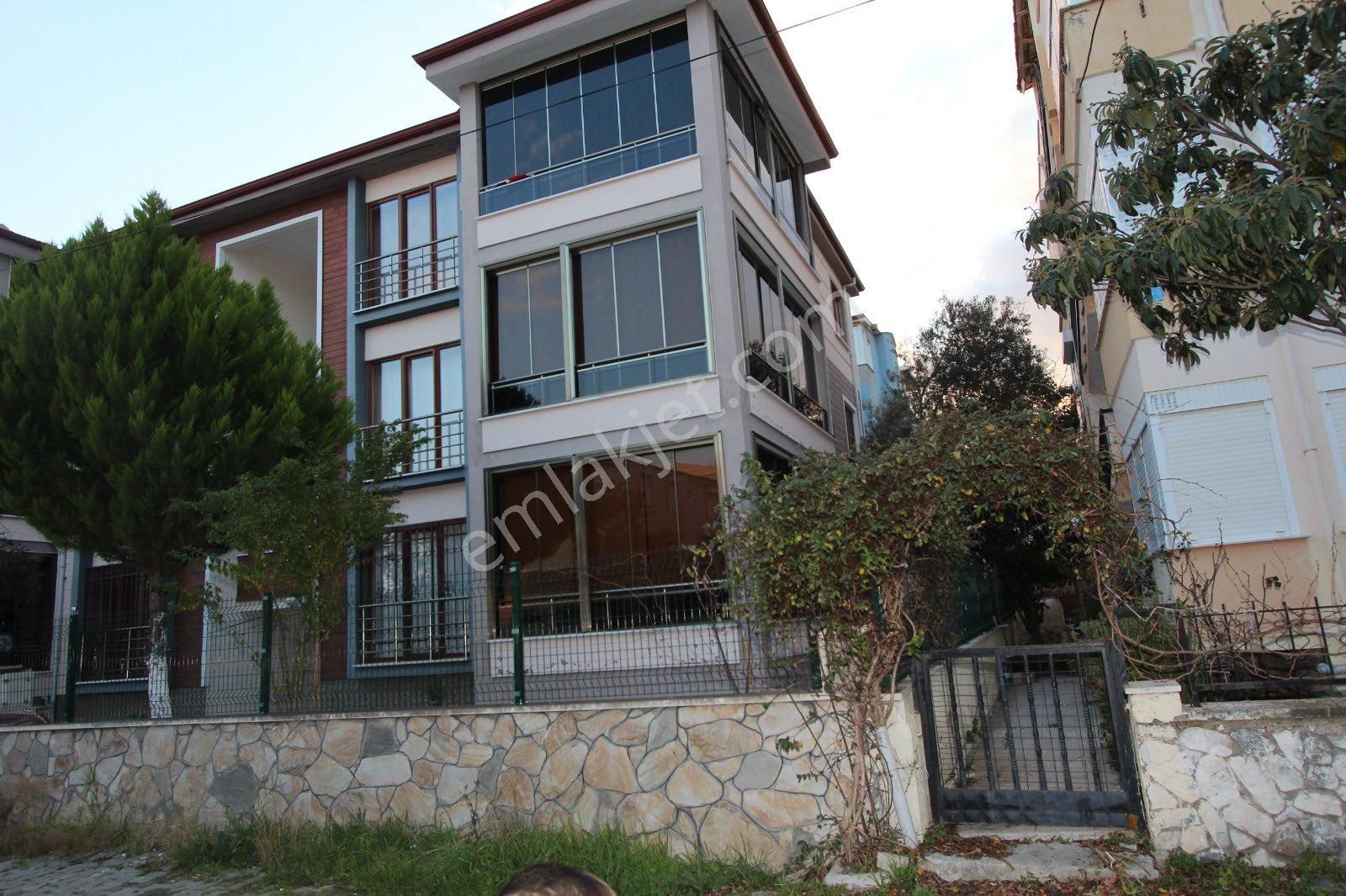 Altınoluk'ta Denize 200 Mt Orta Kat 2+1 Geniş Daire - Görsel 3