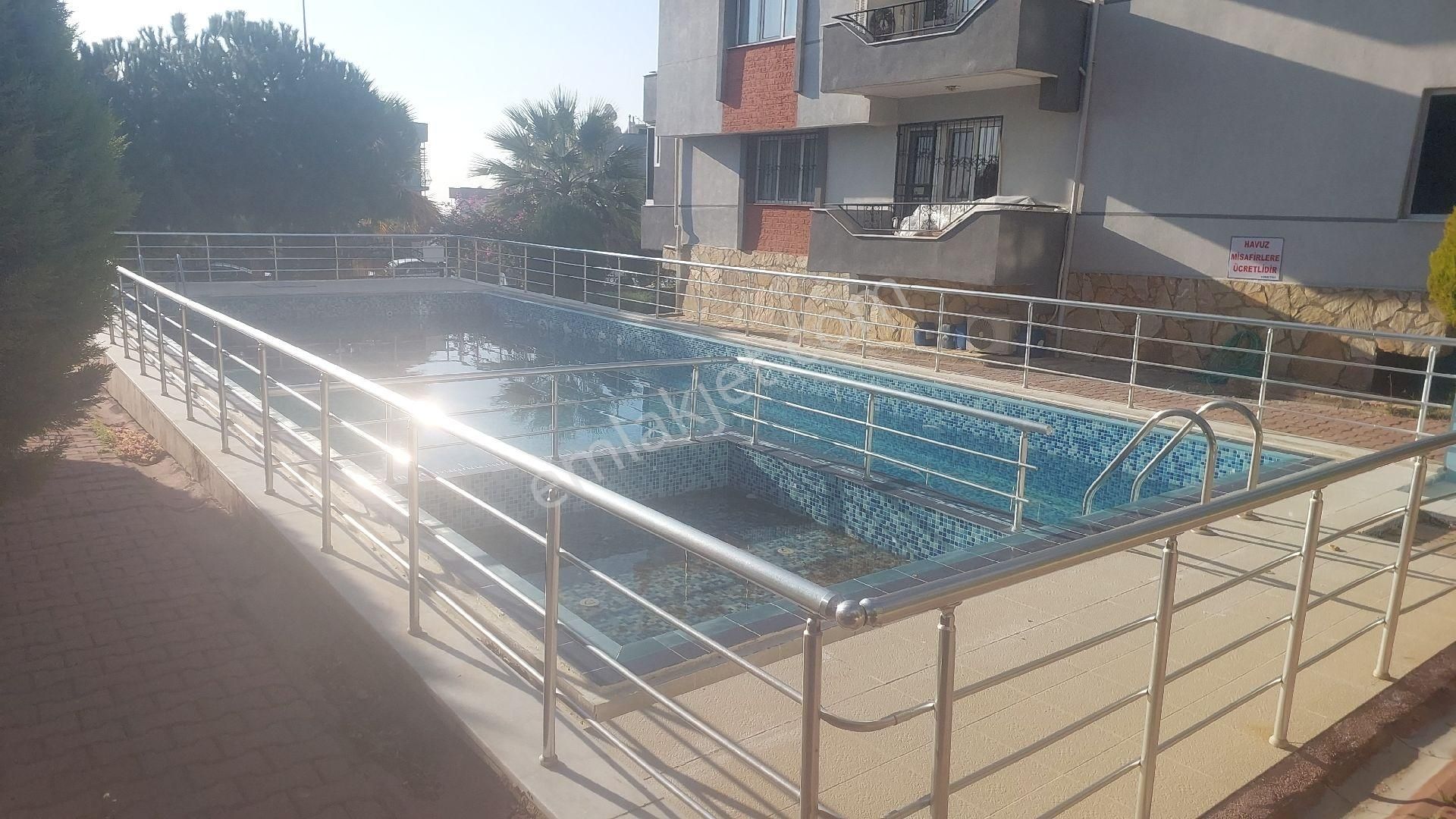 Kuşadası Ege Mahallesinde Havuzlu Doğalgazlı Sitede 5 Katlı Binanın 4.ncü Kat 3+1 Daire - Görsel 6