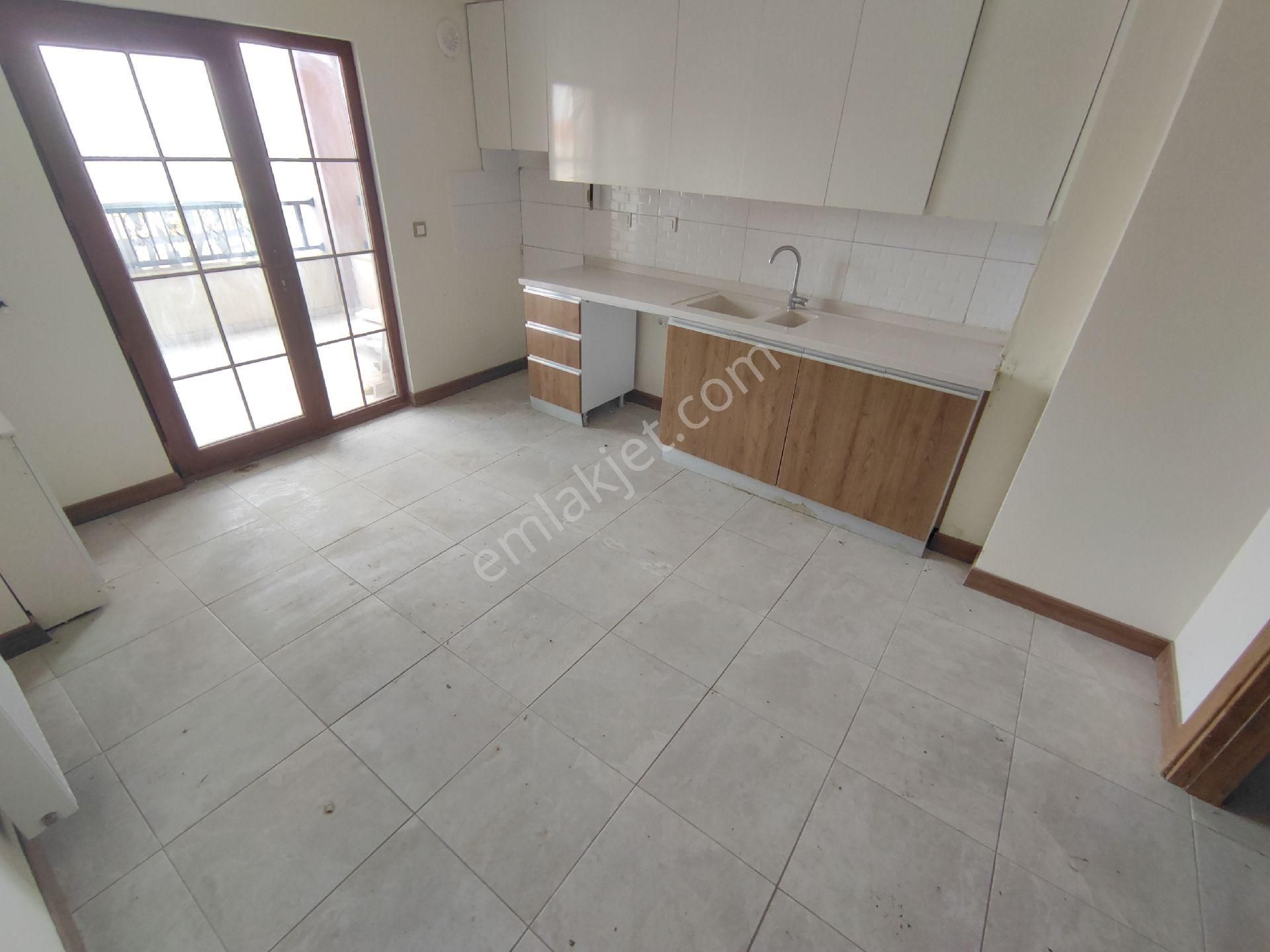 Hilal'den Altınşehir Tokide 2+1 Ara Kat Ön Cephe Teras Balkon - Görsel 3