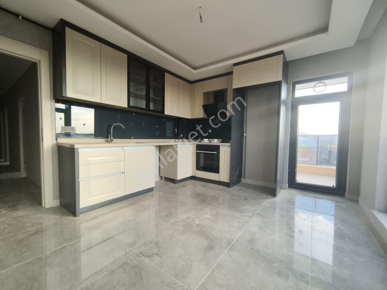 Güneşevler Satılık 4+1 Lüks Daire Full Yapılı Çift Banyolu