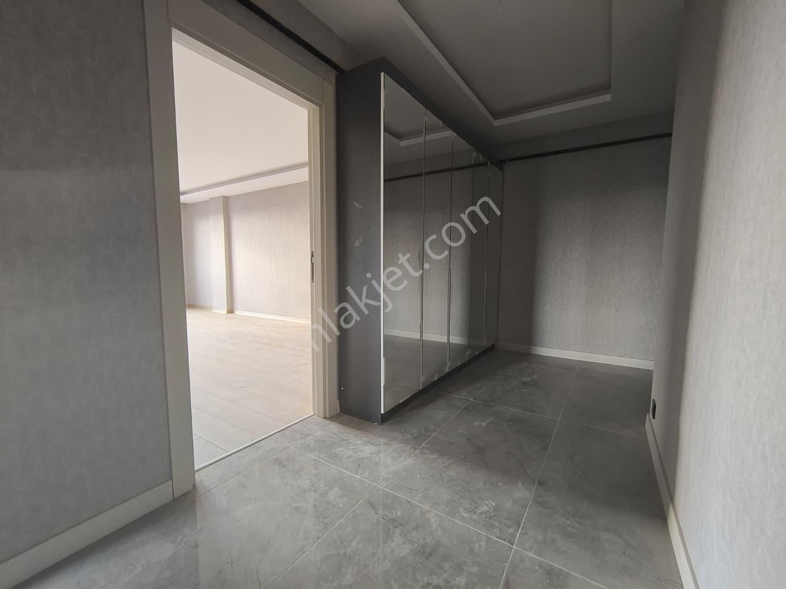 Güneşevler Satılık 4+1 Lüks Daire Full Yapılı Çift Banyolu - Görsel 23