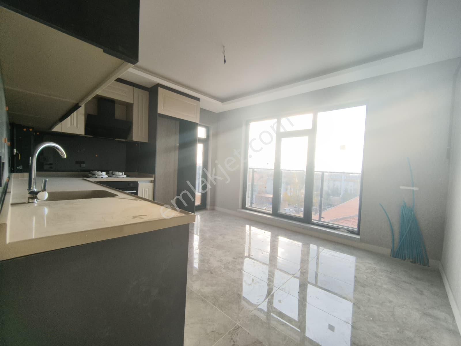 Güneşevler Satılık 4+1 Lüks Daire Full Yapılı Çift Banyolu - Görsel 4