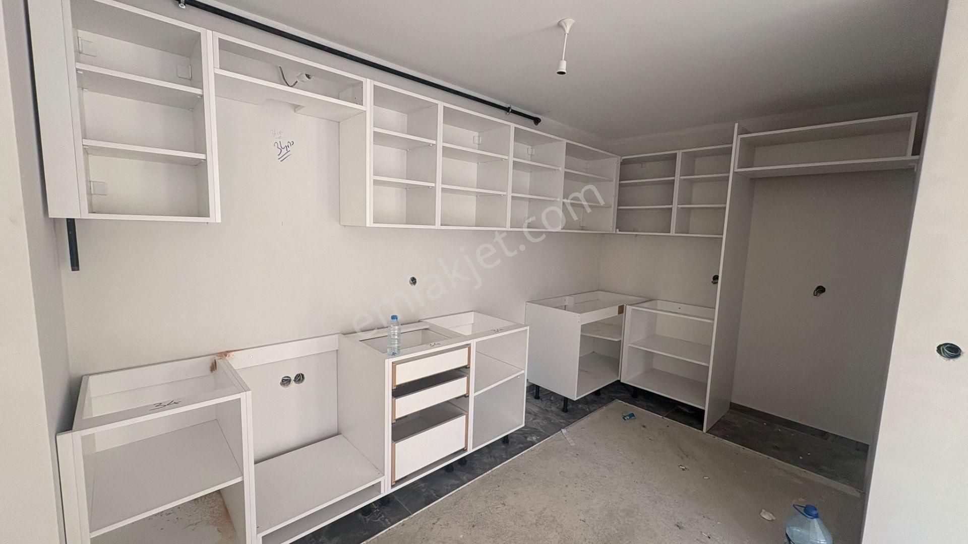 _ala_küçükyalı Merkezde Sıfır Geniş M2 Evebeynli 3+1 Satılık - Görsel 8