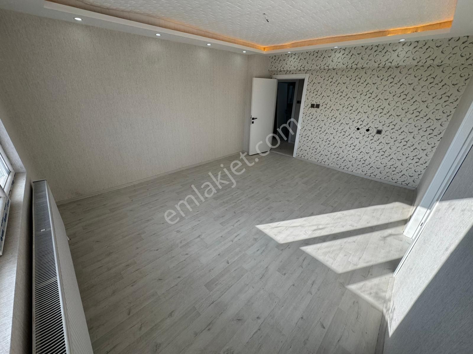 Fırsat !!! Plevne Mah Cadde Üzrinde 3+1 Ful Yapılı Katta Daire - Görsel 20