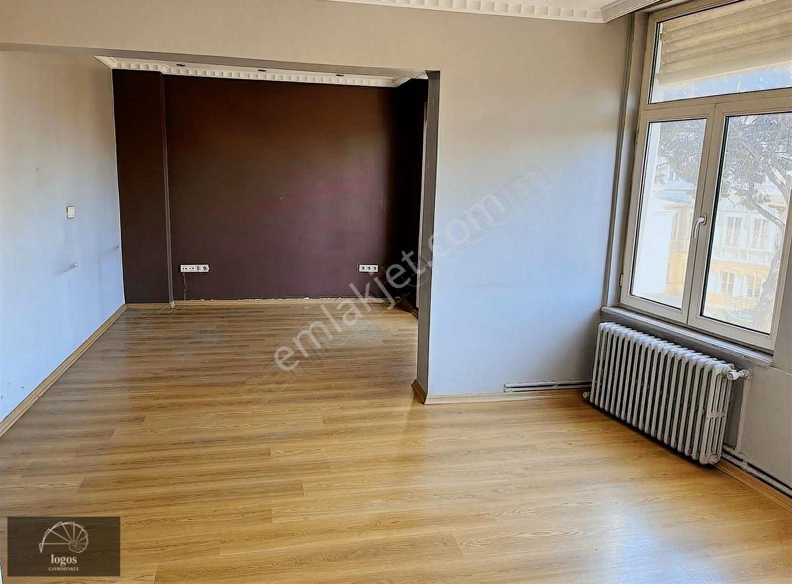 Ortaköy Sahilde Kısmi Manzaralı Bakımlı Ofis - Görsel 14