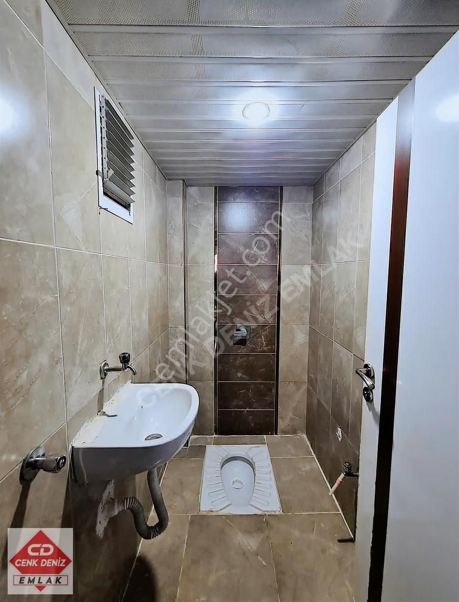 Sancaktepe Göbekte Cadde Üzeri Arakat Ön Cephe 2-banyolu 4+1 - Görsel 31